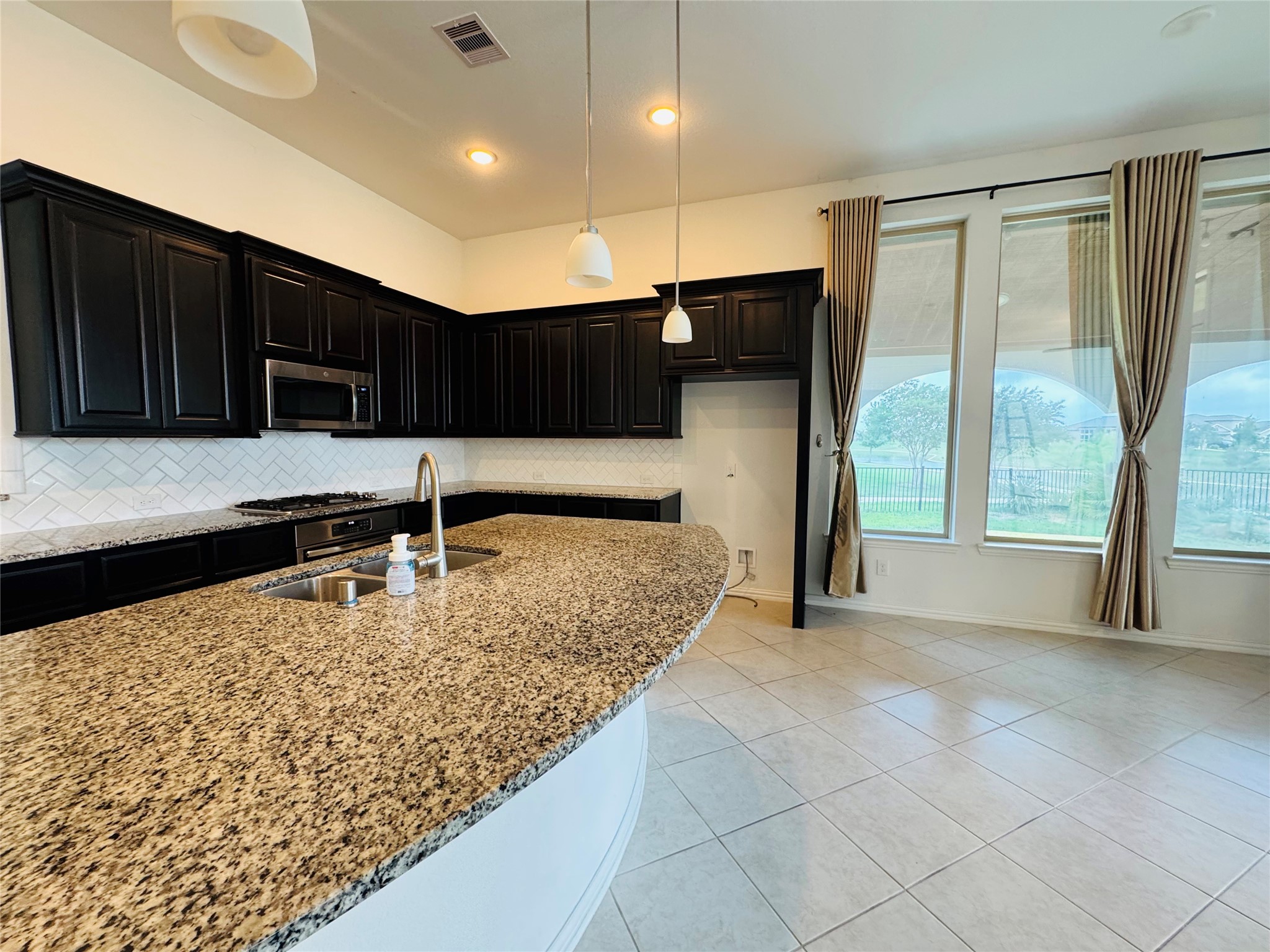 8403 Terrace Valley Circle Property Photo 6