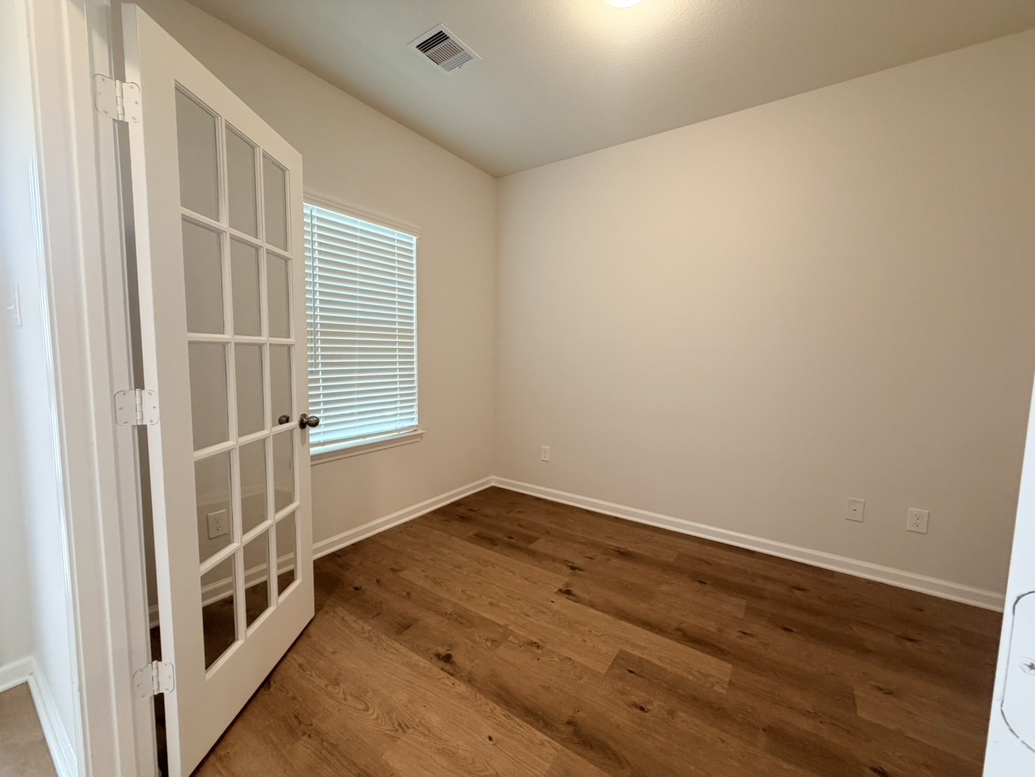 3323 Morning Fog Drive Property Photo 9