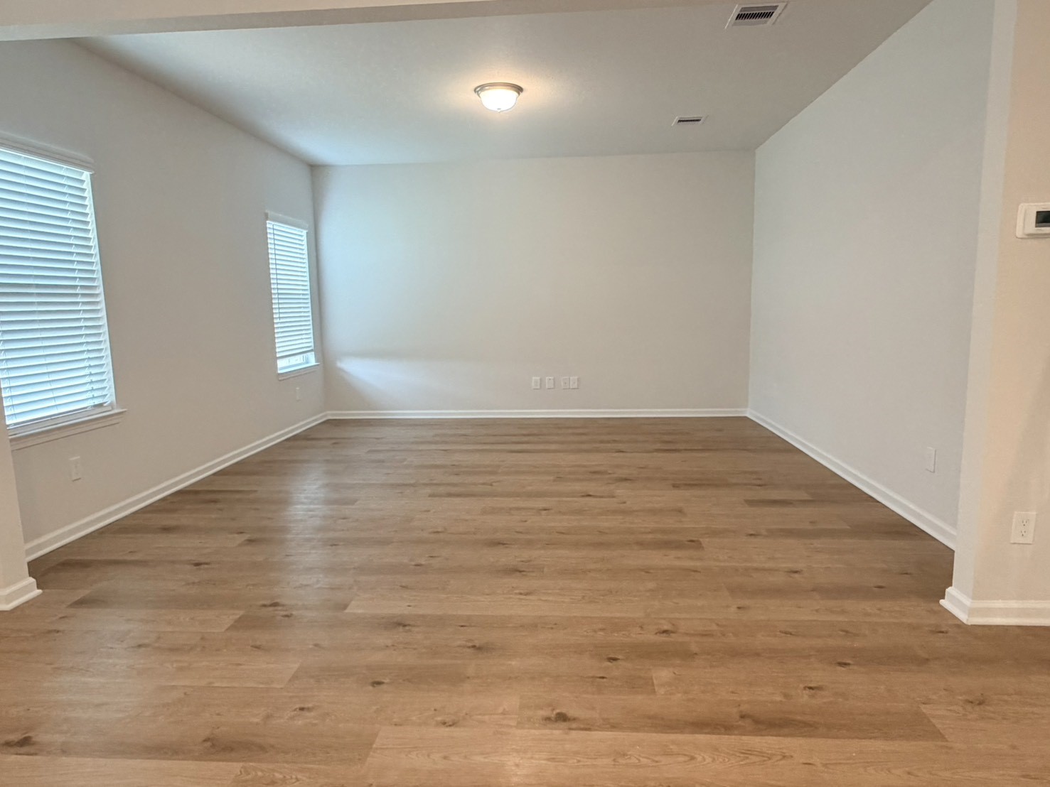 3323 Morning Fog Drive Property Photo 14