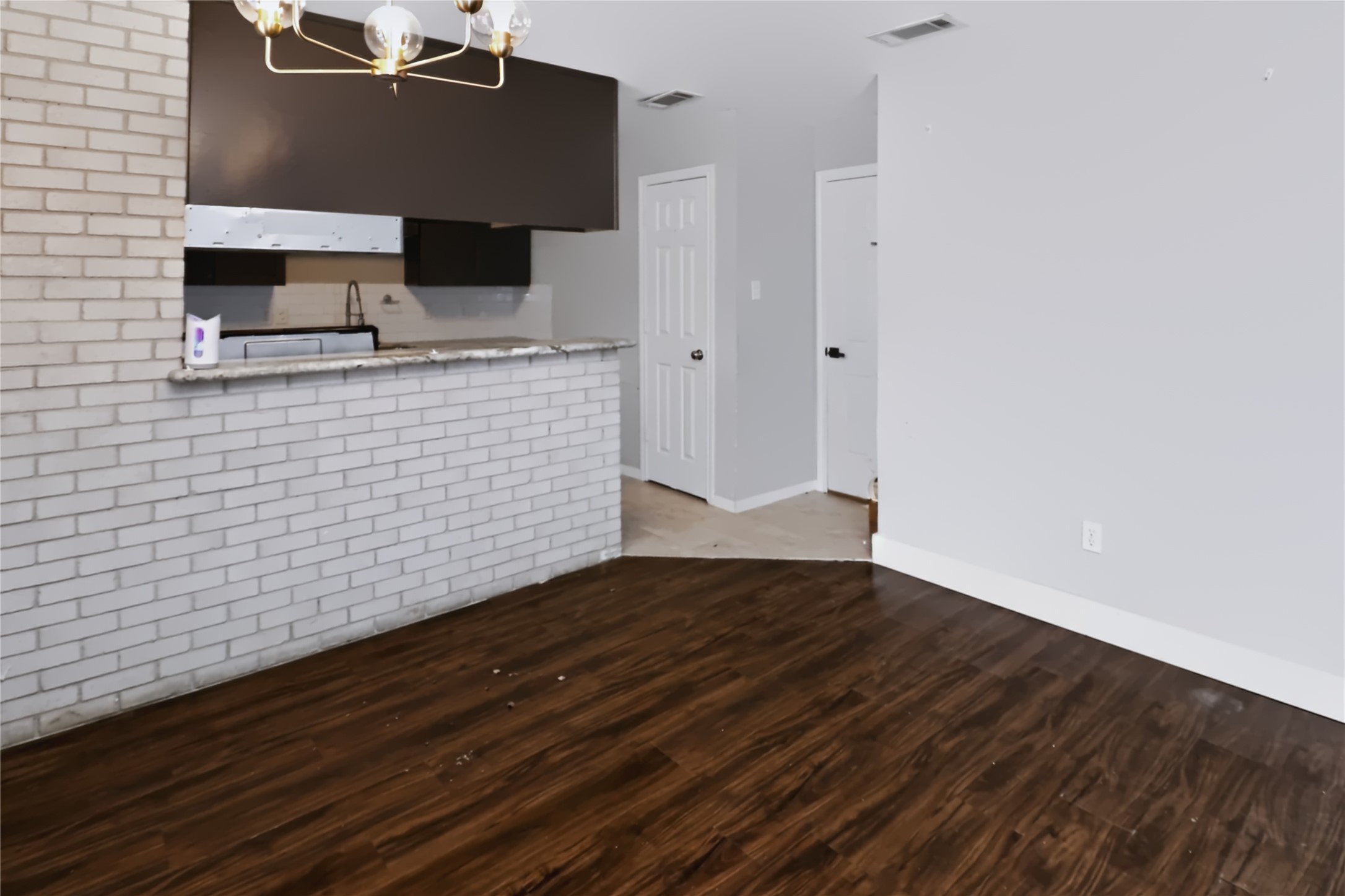 11930 Ashcroft Drive Property Photo 7