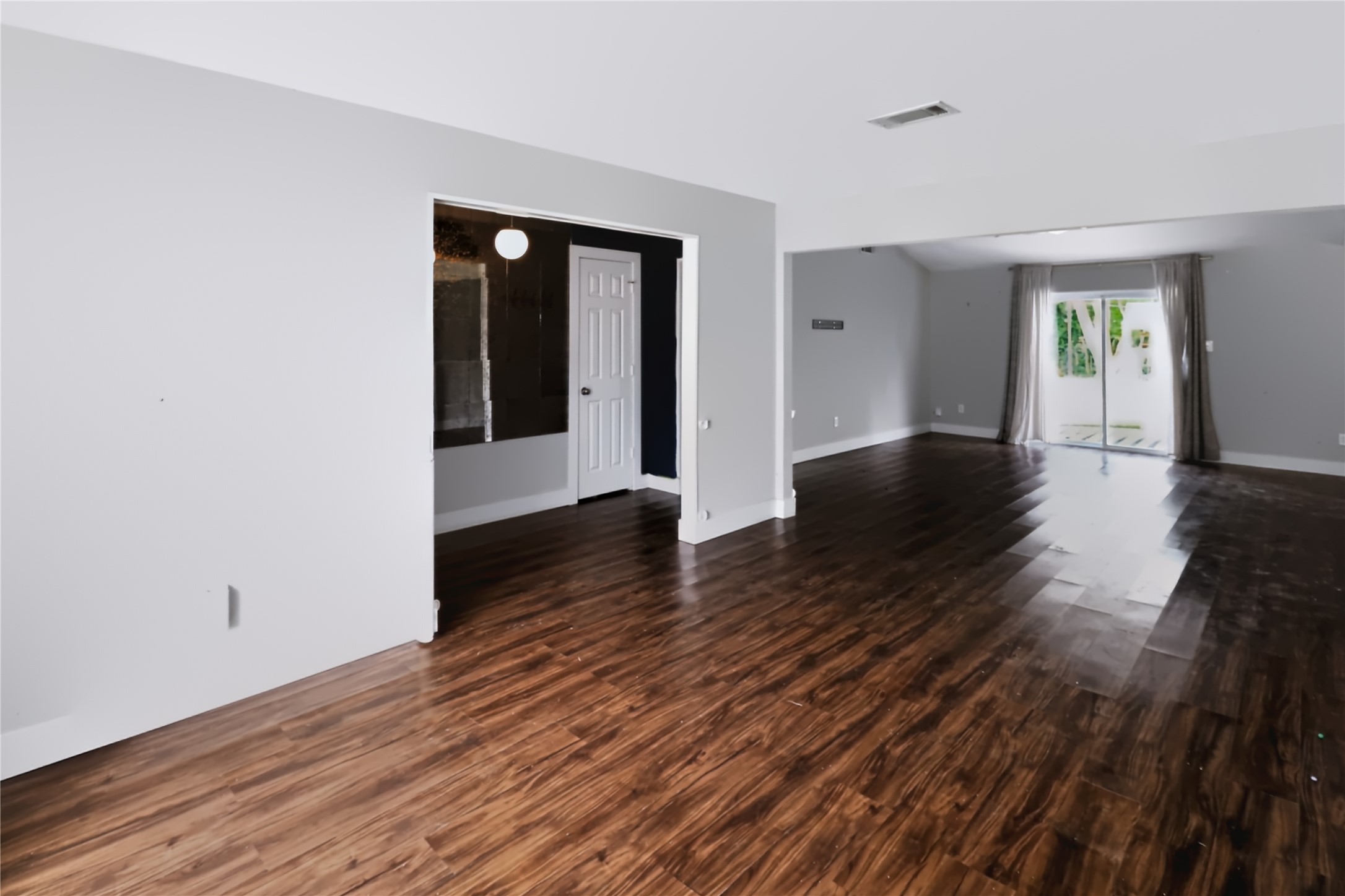 11930 Ashcroft Drive Property Photo 8