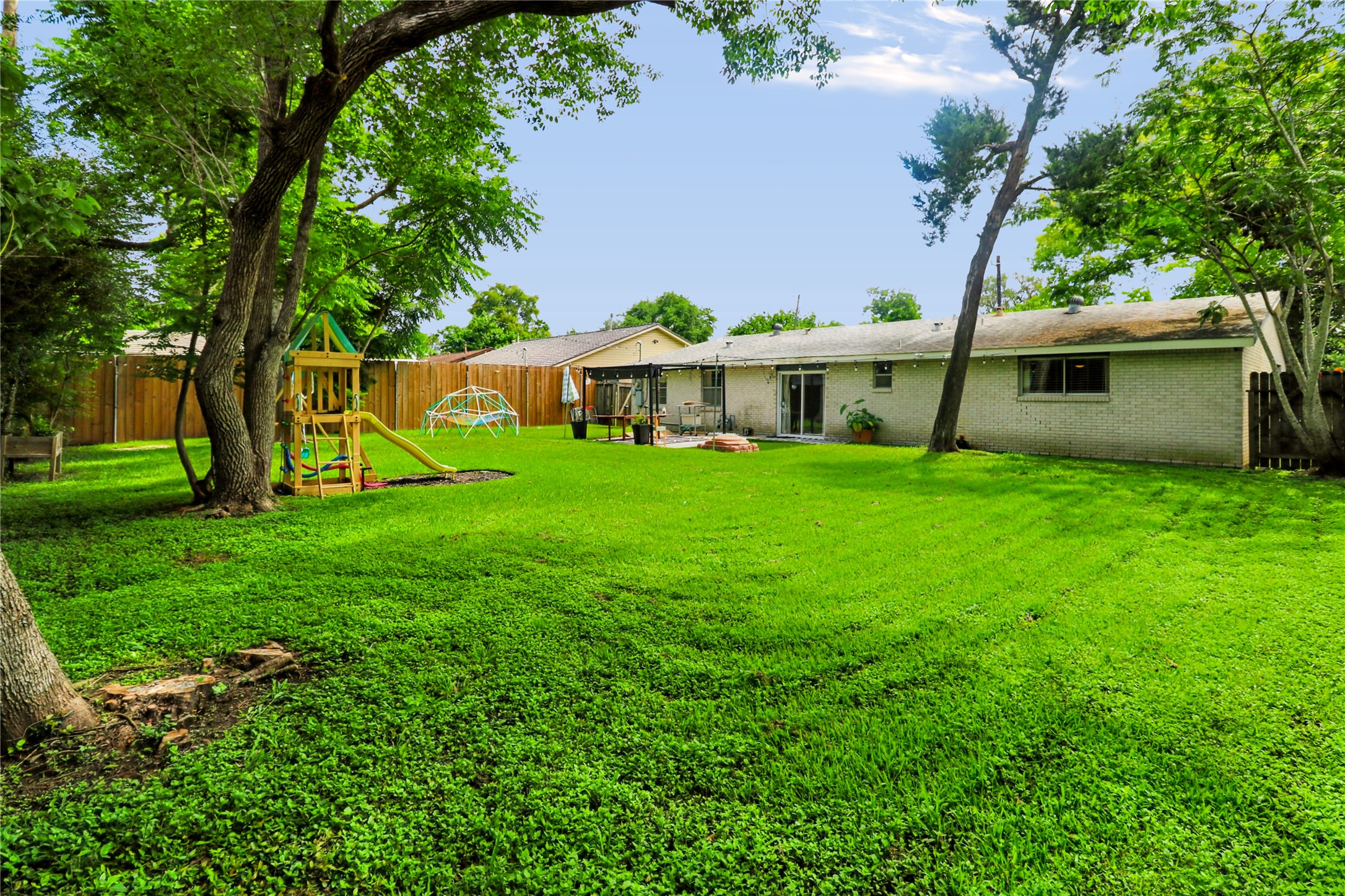 11930 Ashcroft Drive Property Photo 37