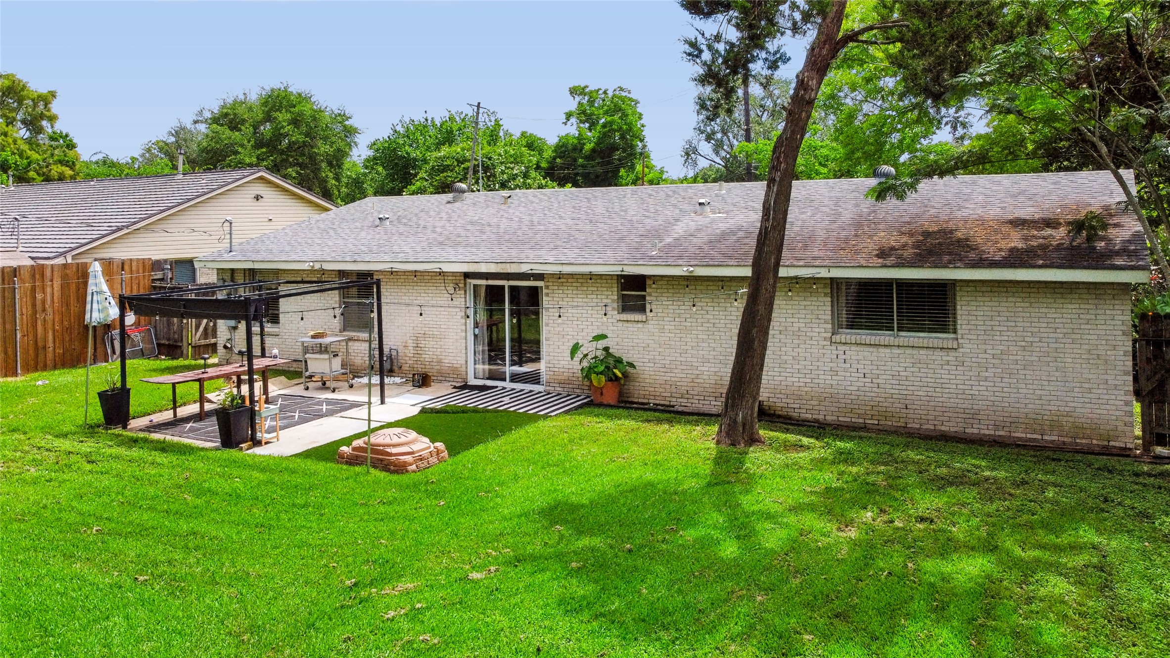11930 Ashcroft Drive Property Photo 42