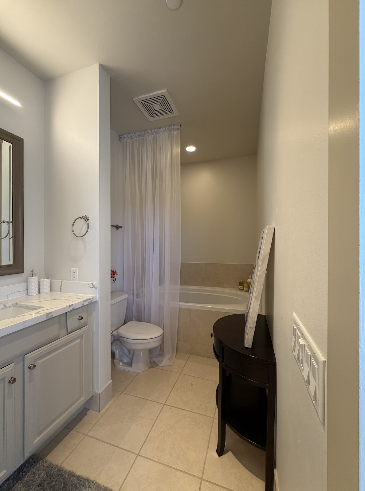 4899 Montrose Boulevard 1513 Property Photo 7