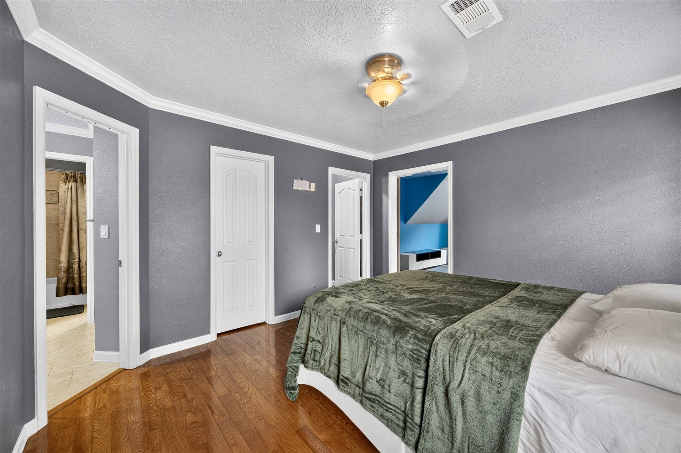 21427 Tophill Drive Property Photo 33