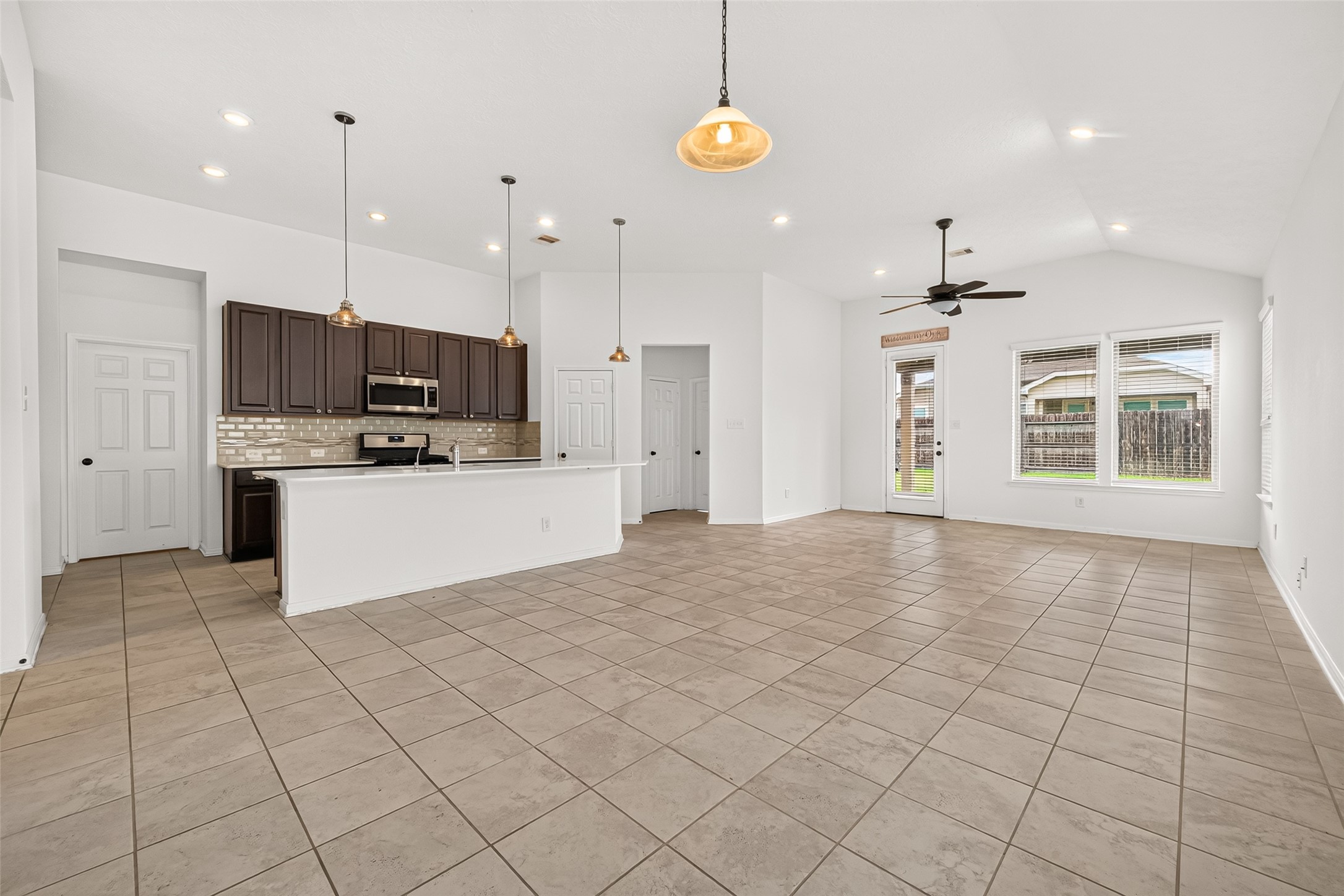 25518 Ramsey Heights Way Property Photo 4