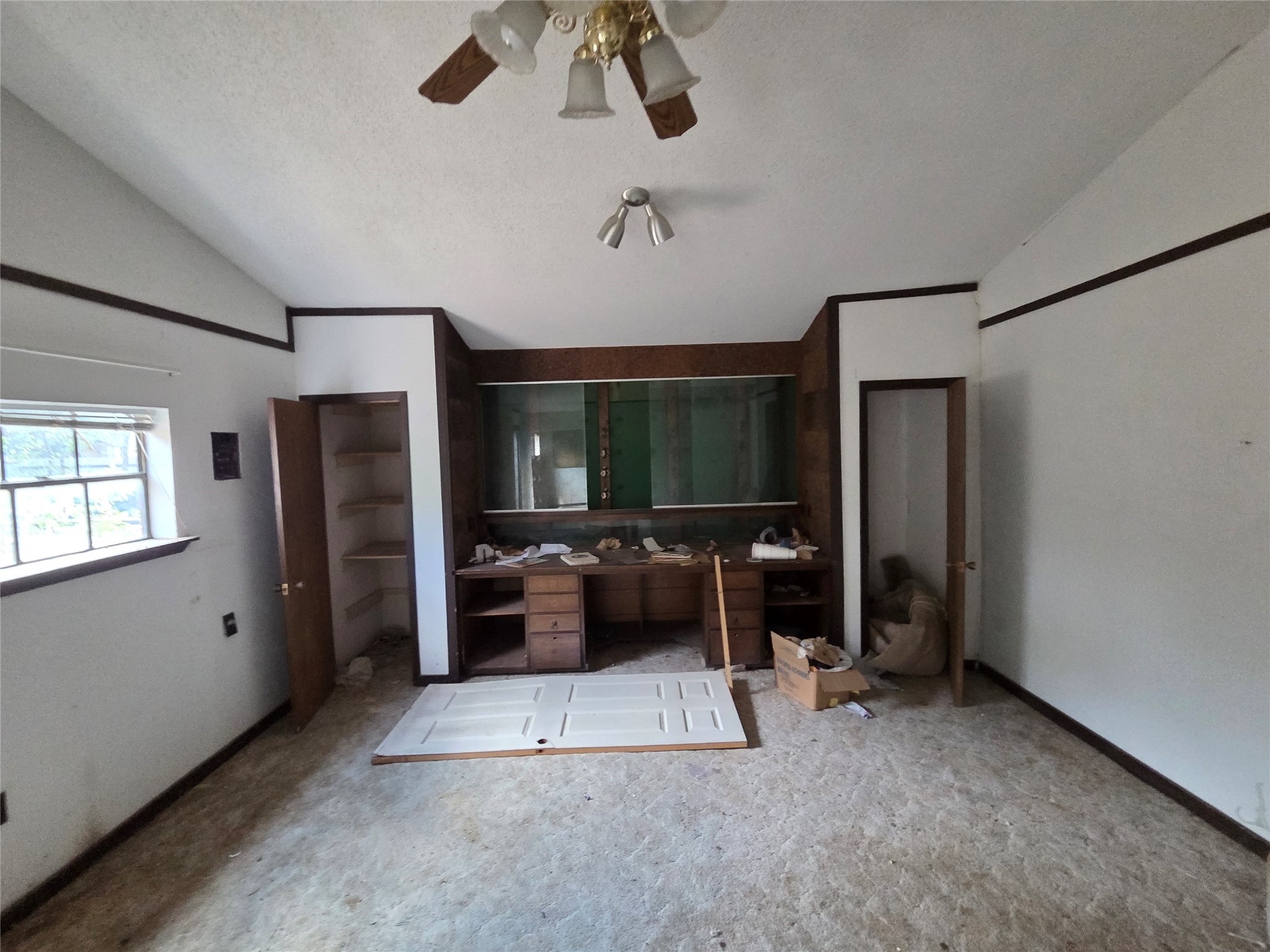 2205 Lucas Avenue Property Photo 5