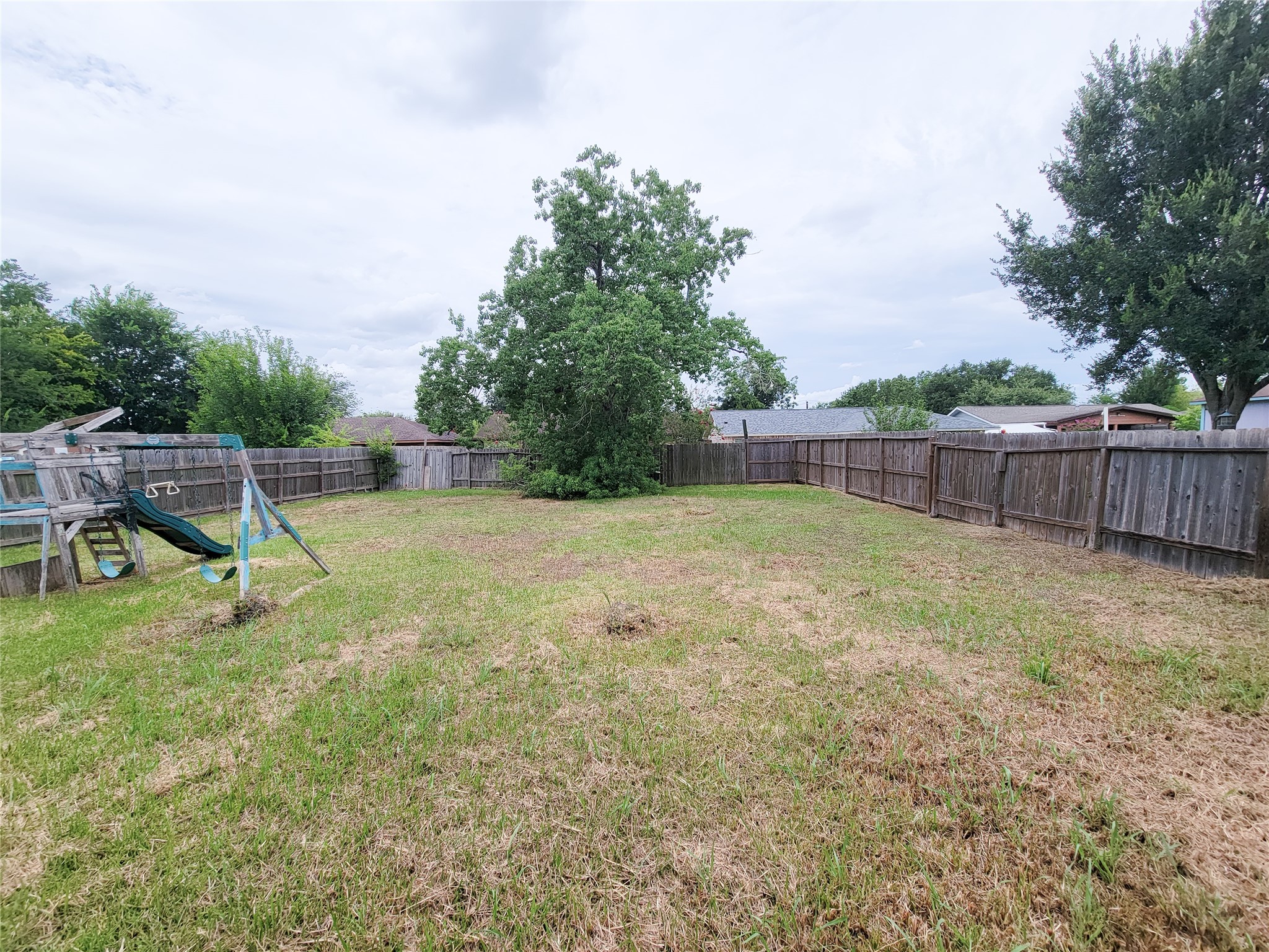 16006 Hiram Clarke Property Photo 27