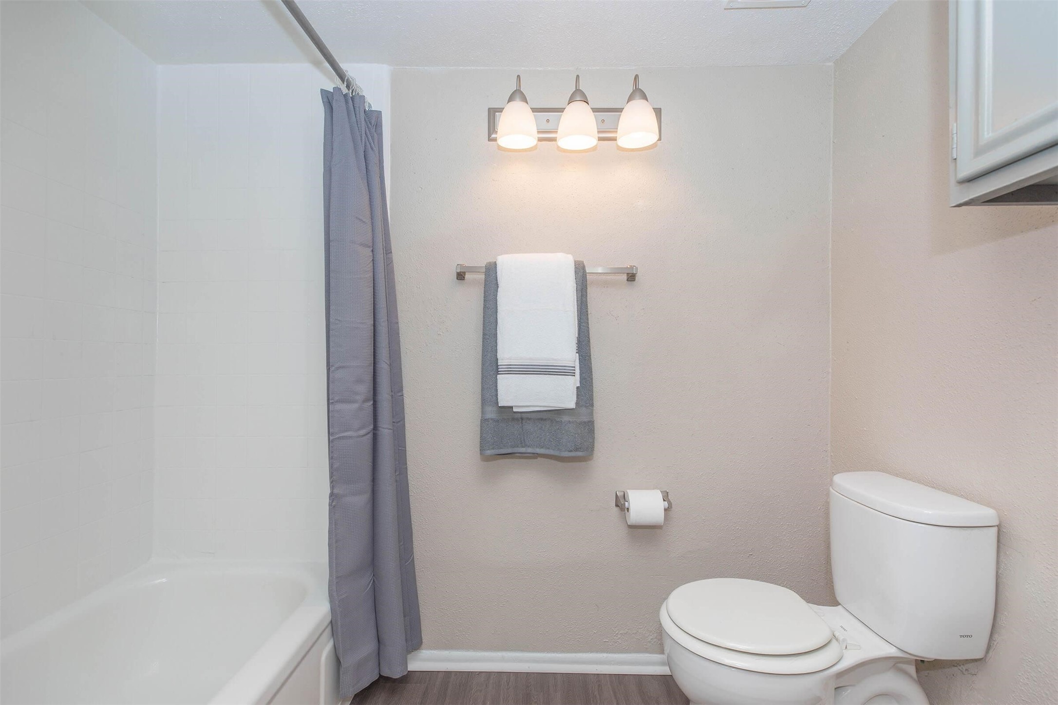 3125 Crestdale Drive 2067 Property Photo 9