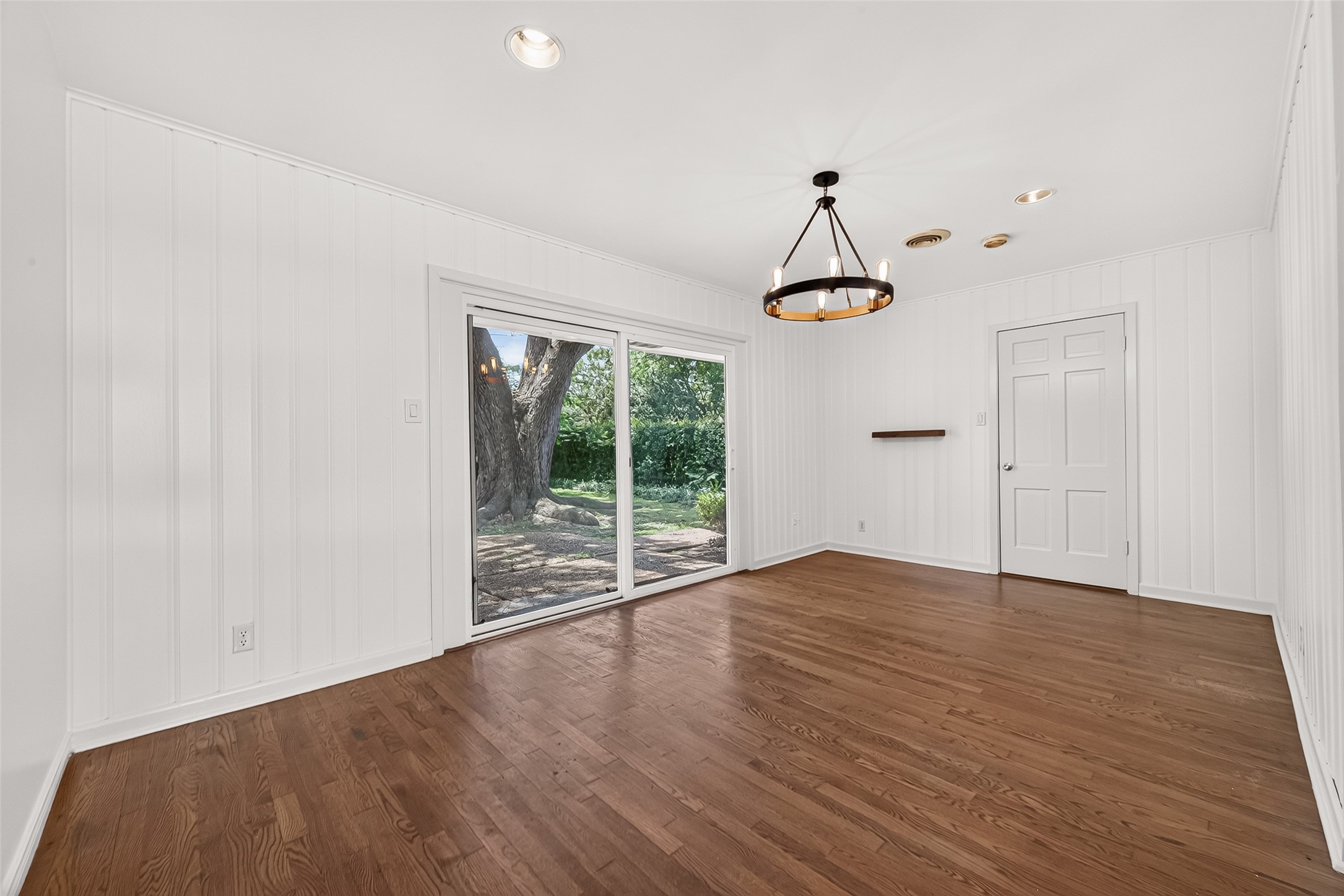 4617 Waycross Drive Property Photo 3