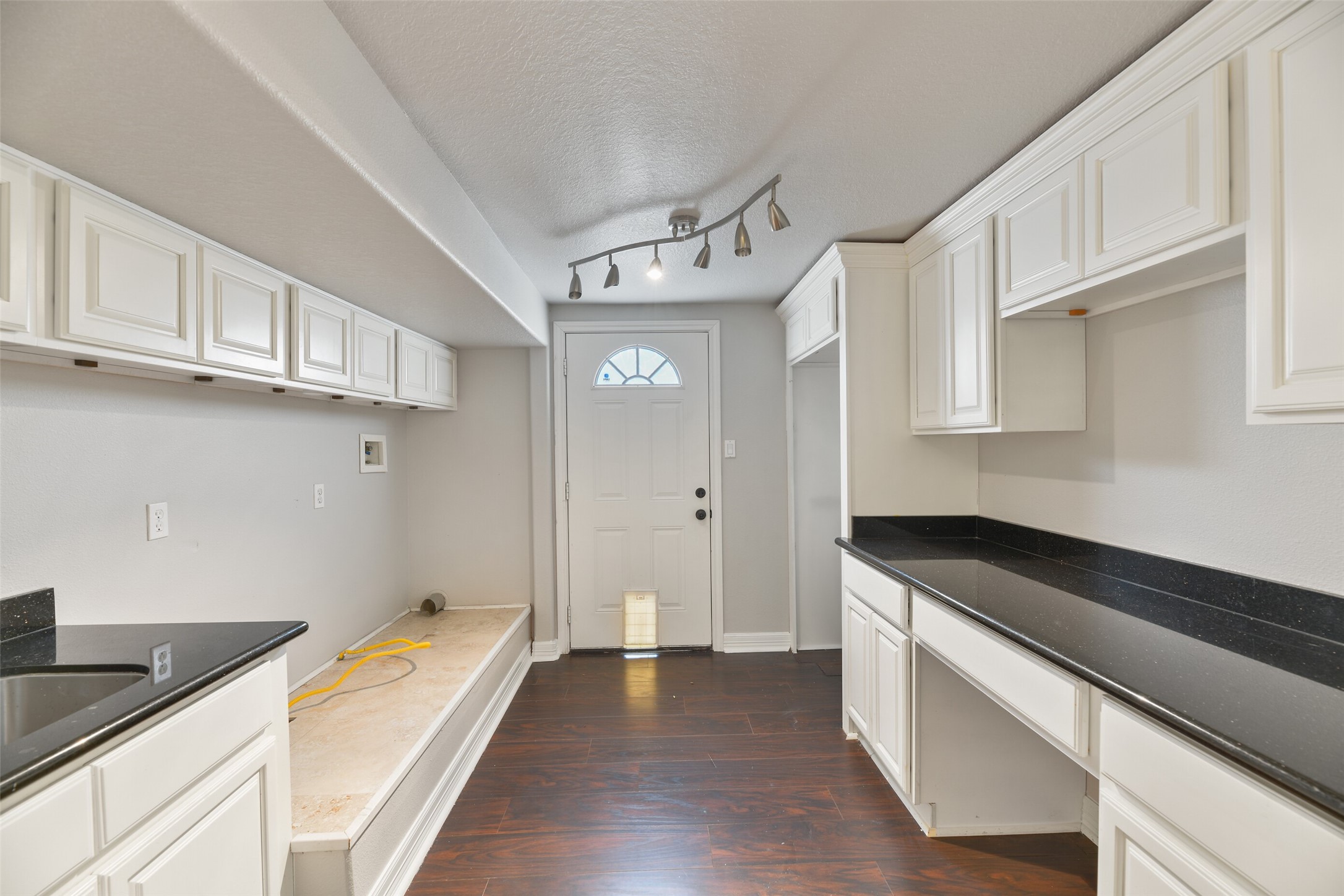 27 South Shore Drive Property Photo 16
