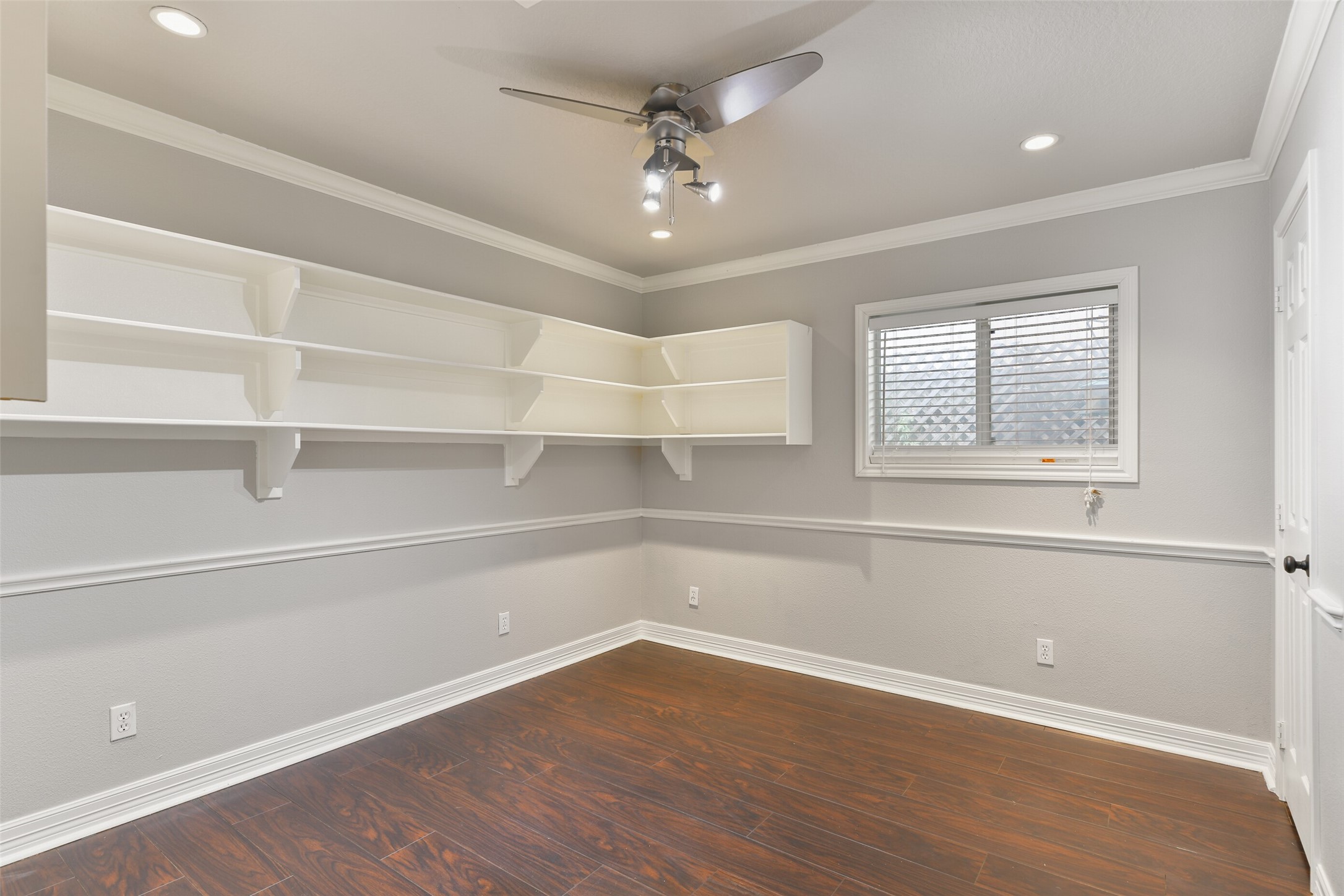 27 South Shore Drive Property Photo 17