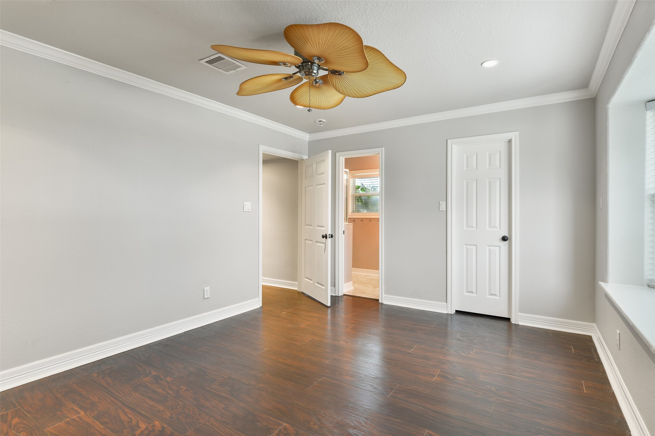 27 South Shore Drive Property Photo 22