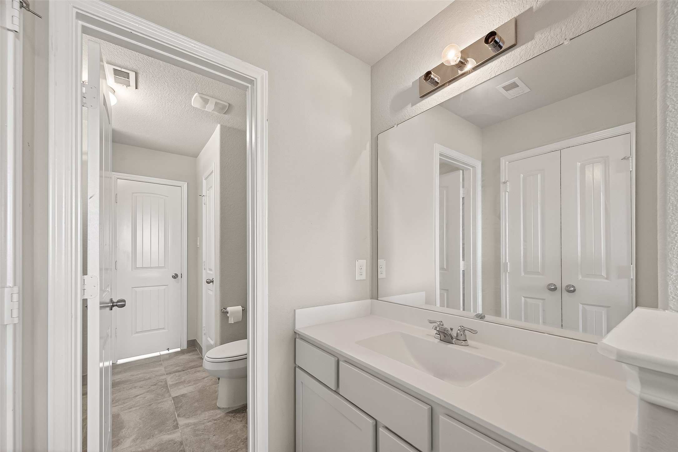 3723 Lake Varano Circle Property Photo 34