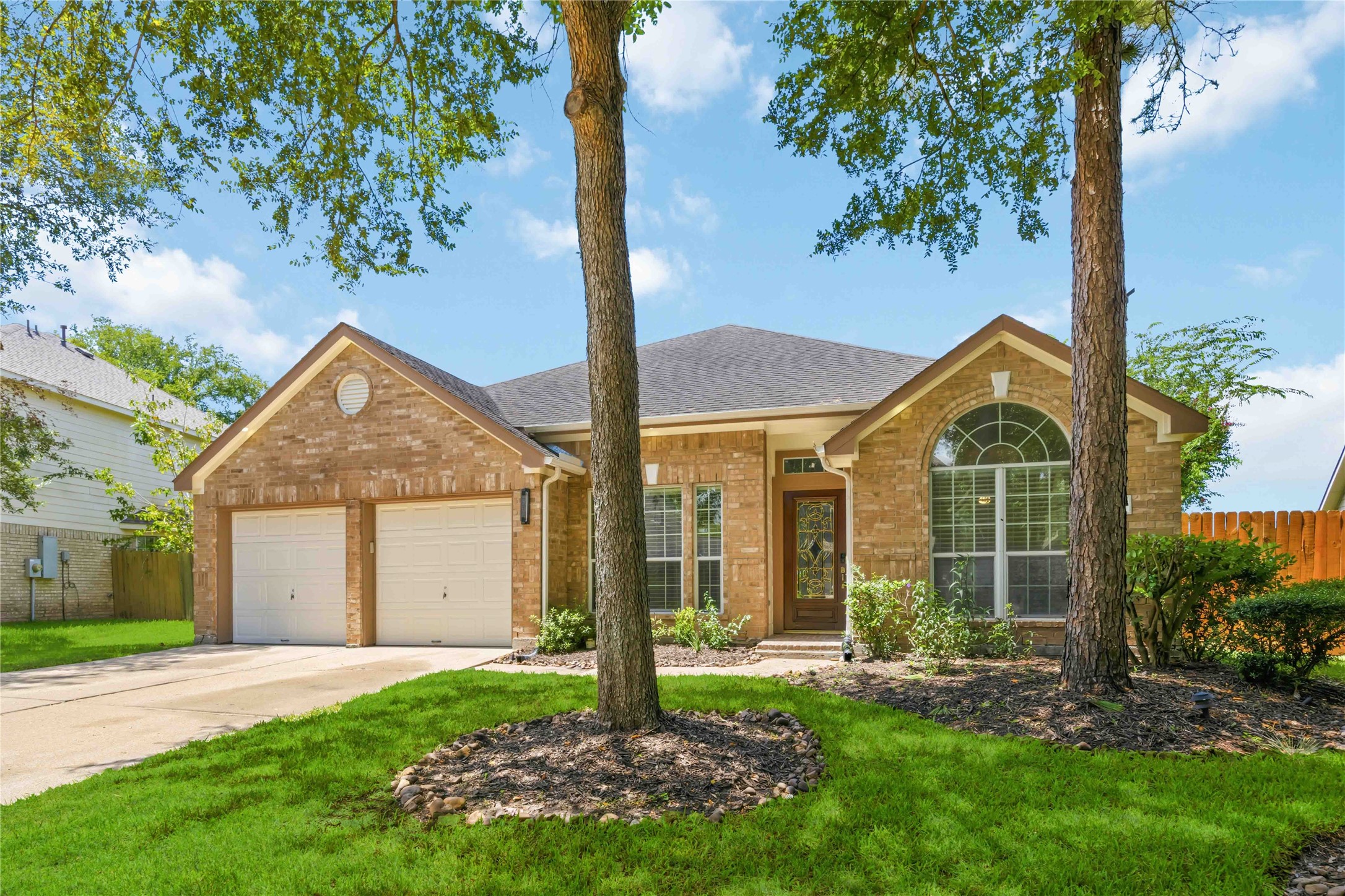 1603 Brazos Gate Drive Property Photo 2