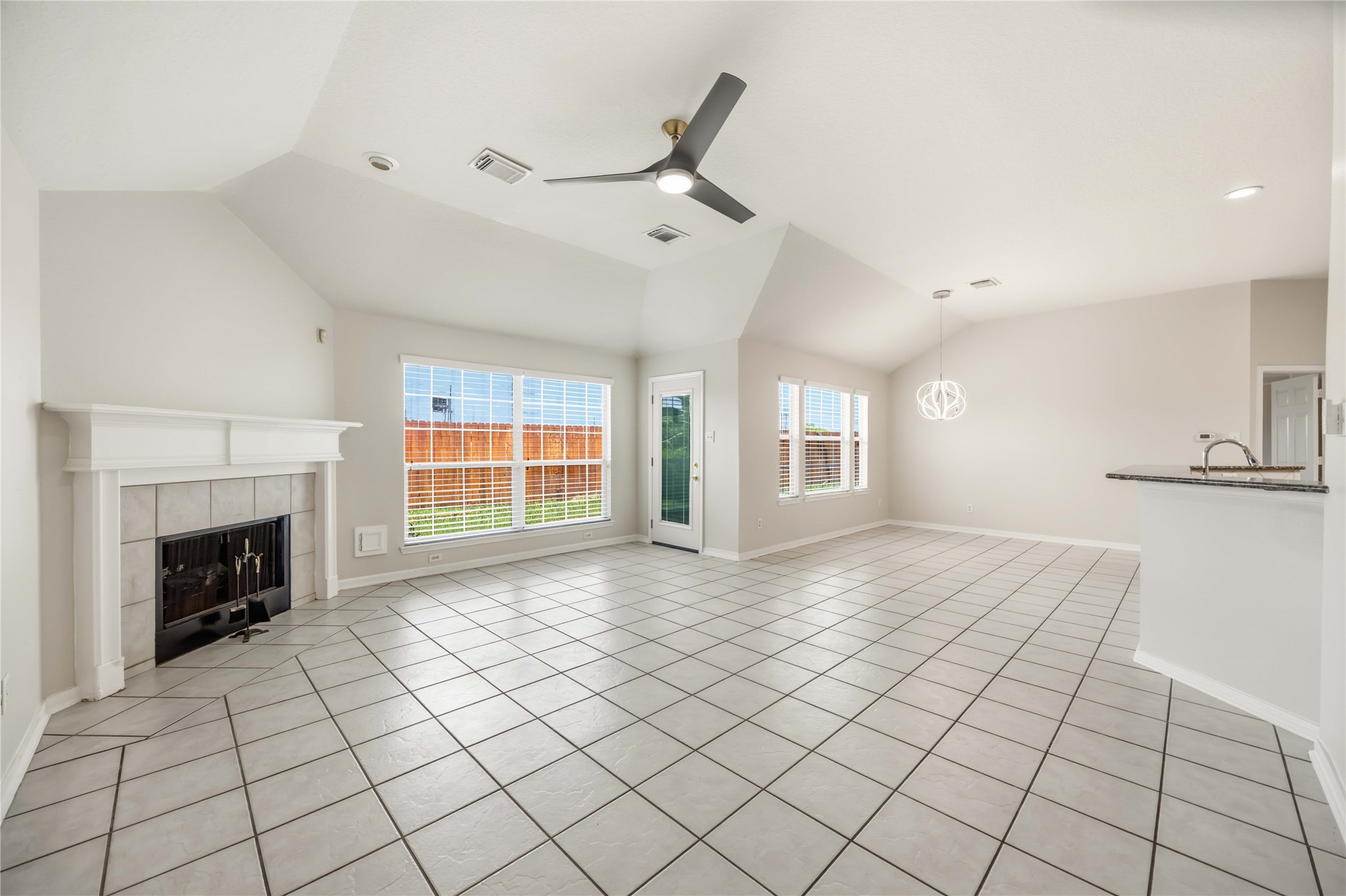 1603 Brazos Gate Drive Property Photo 9