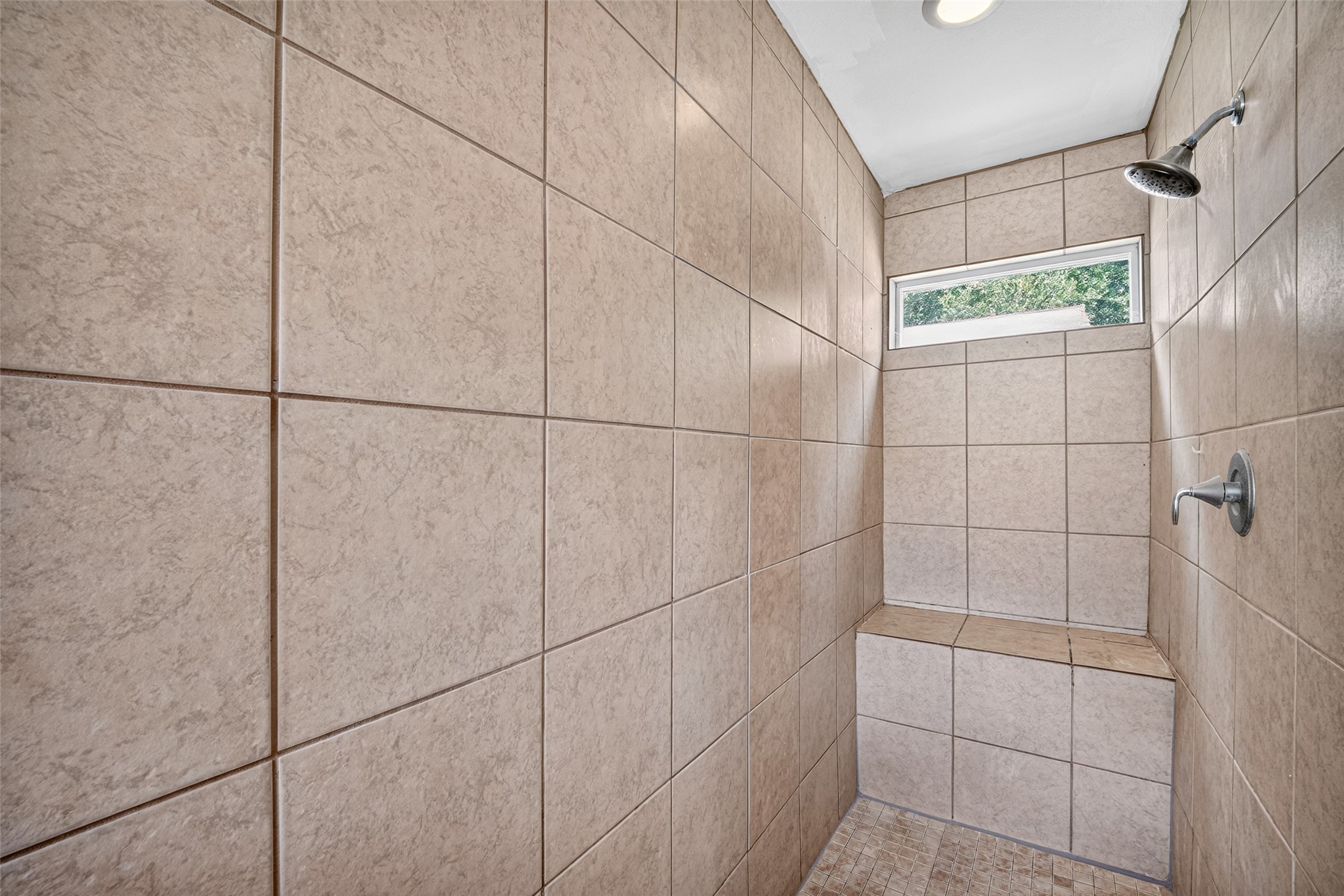 7002 Leader Street Property Photo 40