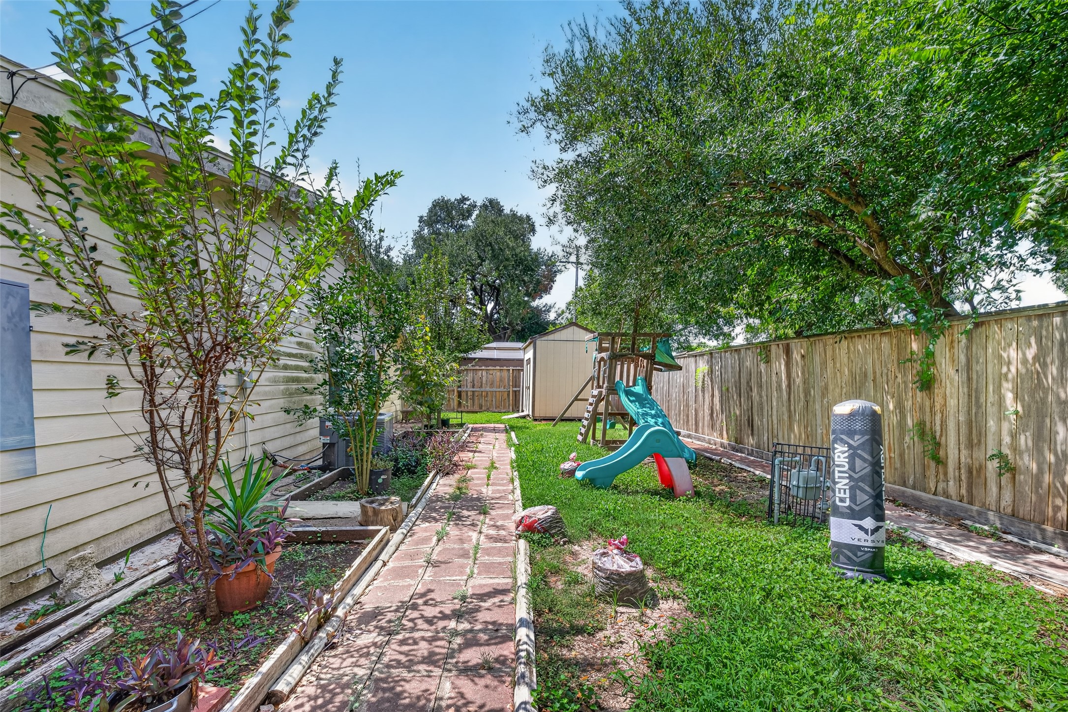 7002 Leader Street Property Photo 48