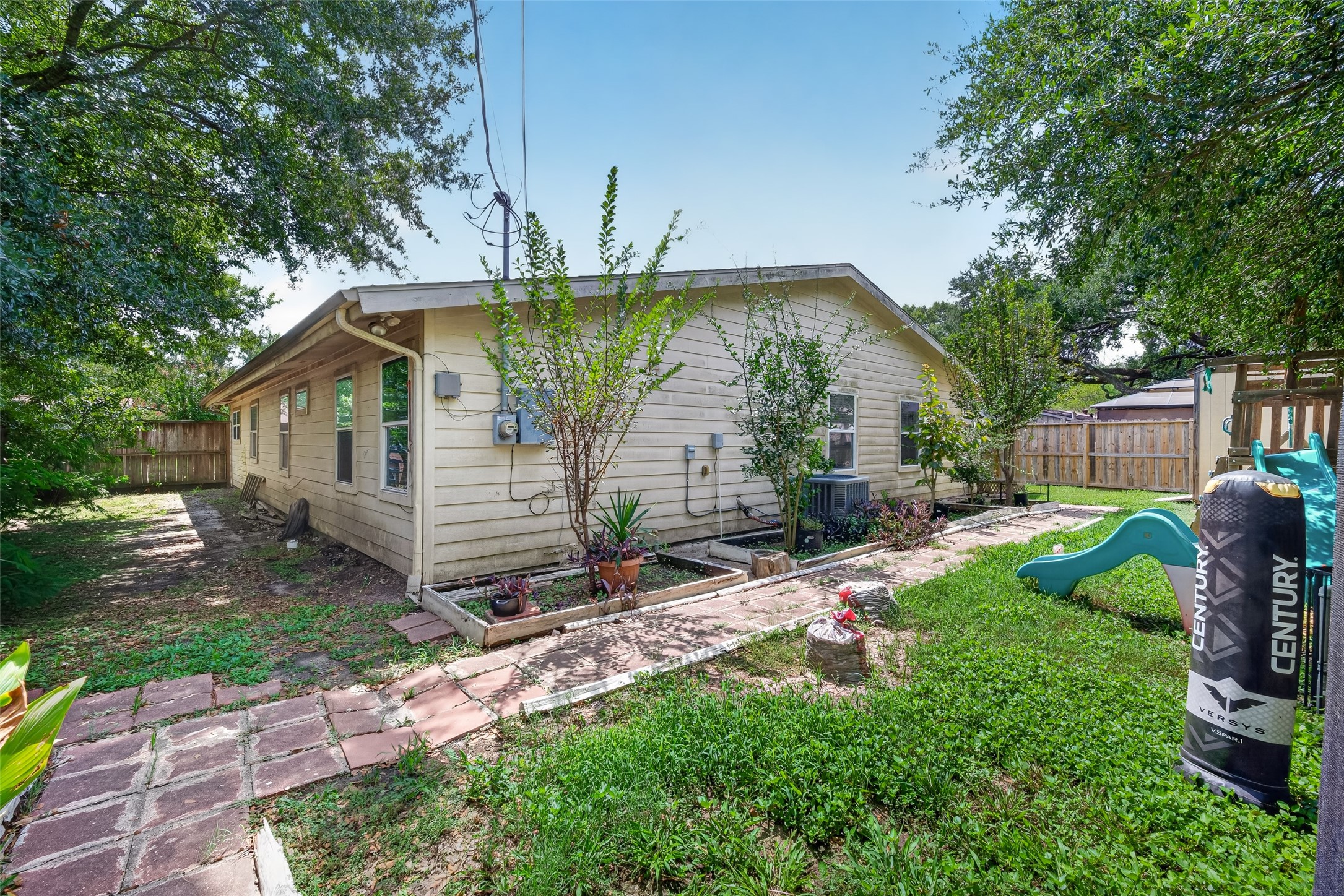 7002 Leader Street Property Photo 49