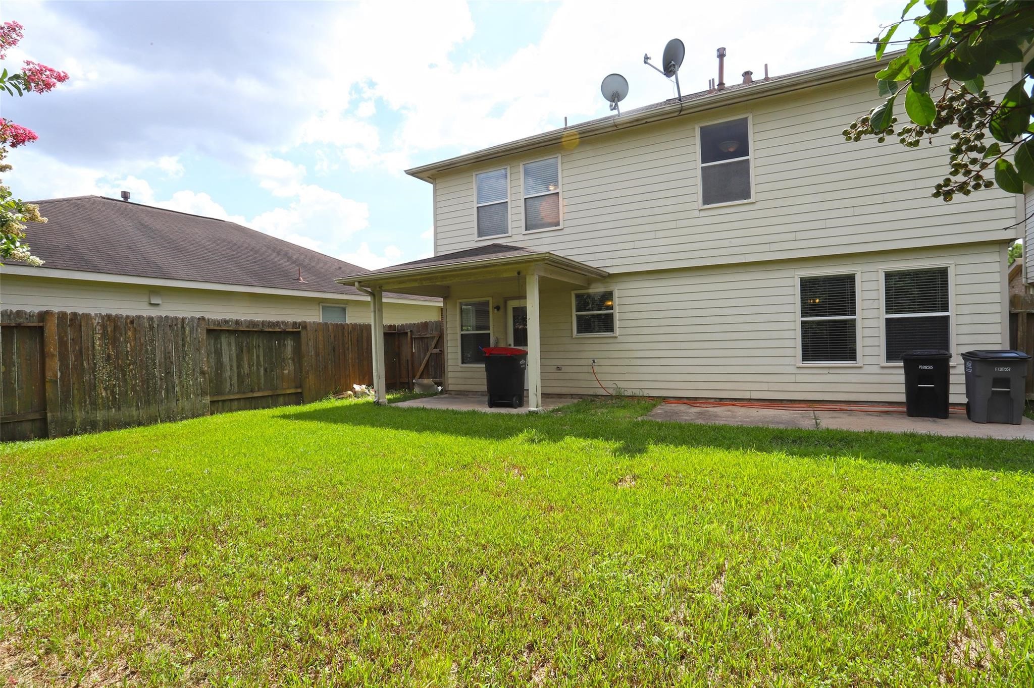 7518 Drifting Willow Court Property Photo 26