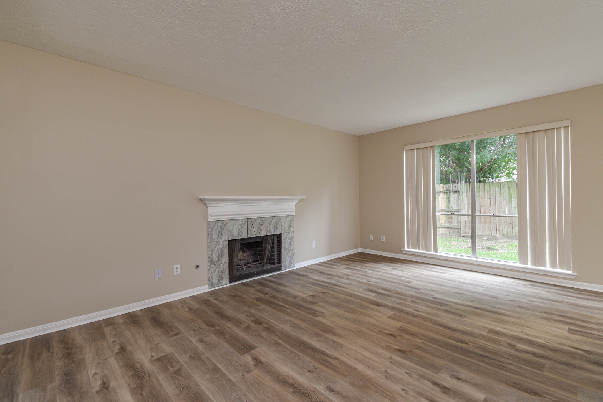 9523 Tallow Tree Drive Property Photo 7