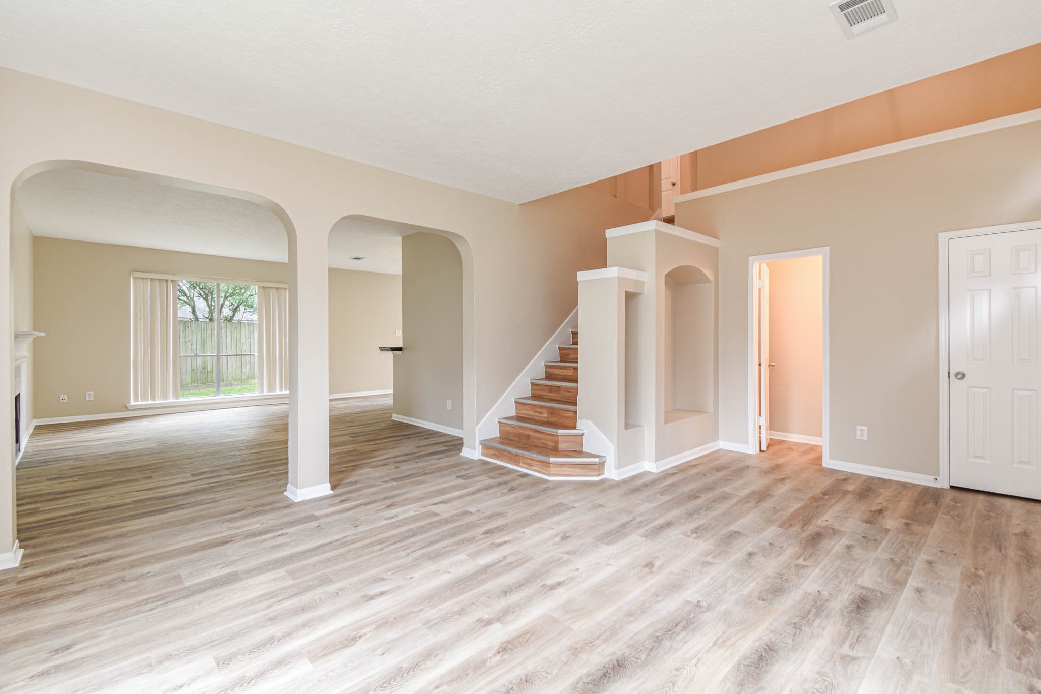 9523 Tallow Tree Drive Property Photo 8