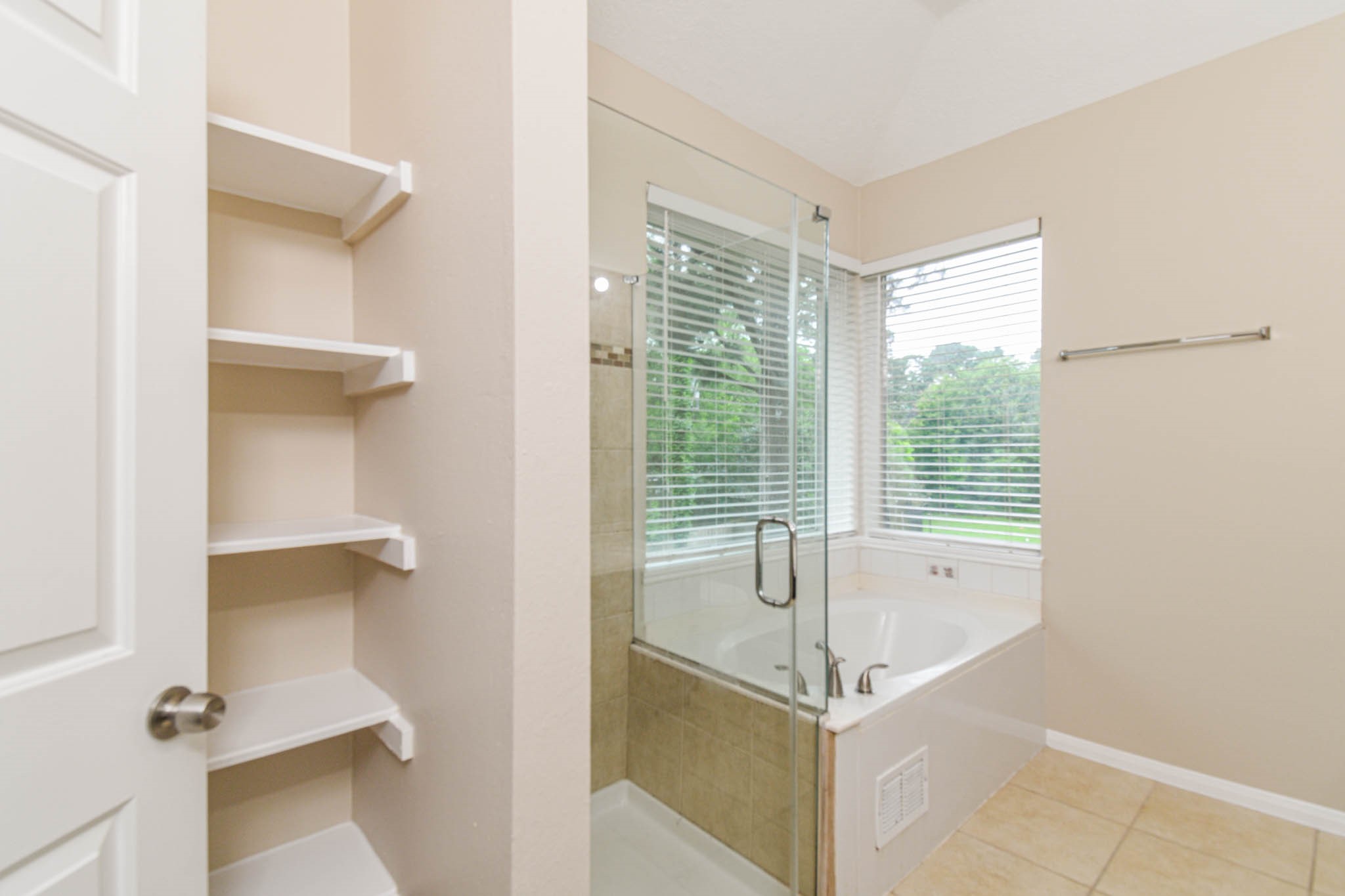 9523 Tallow Tree Drive Property Photo 19