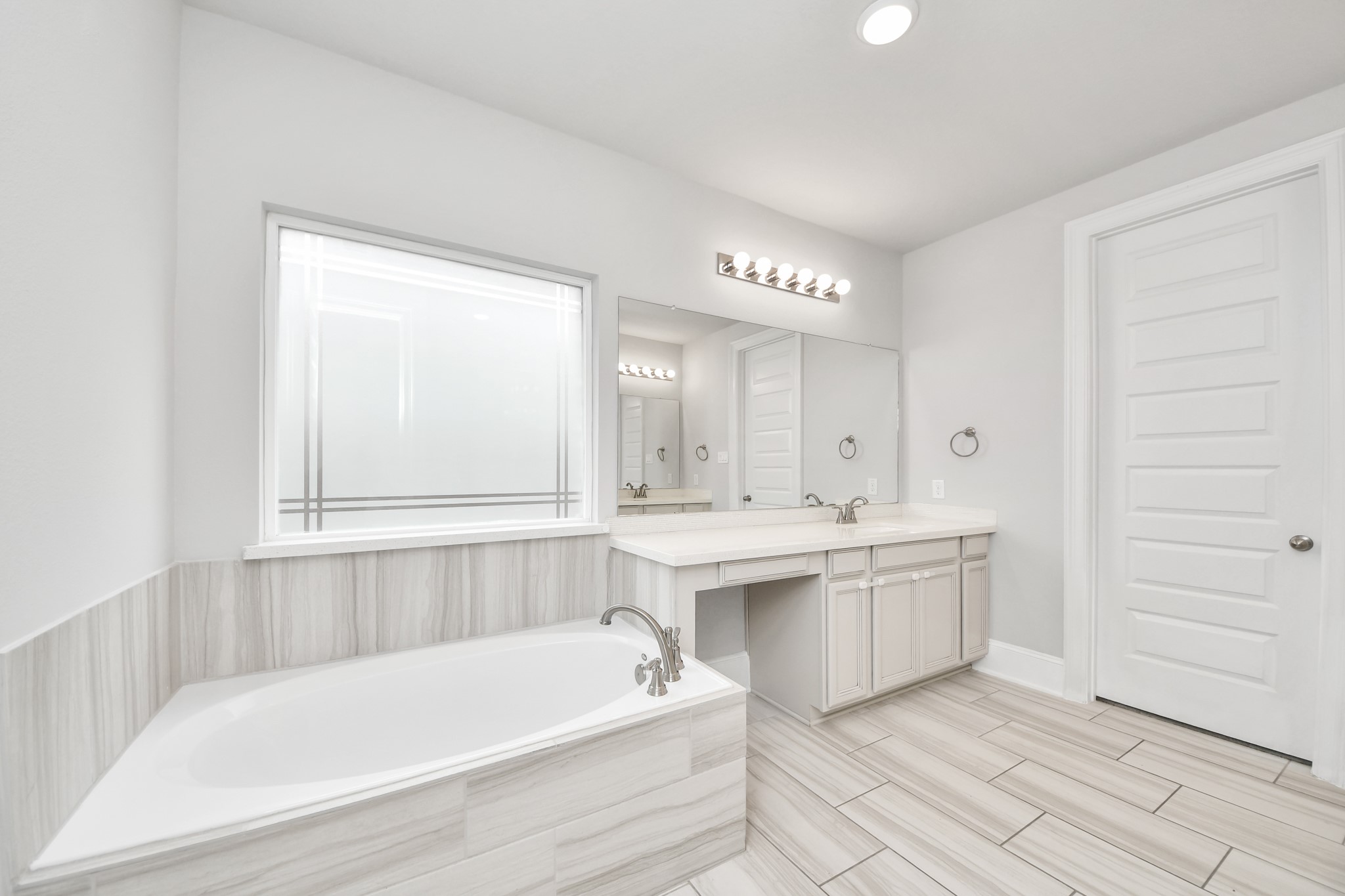 6006 Dovetail Cliff Court Property Photo 18