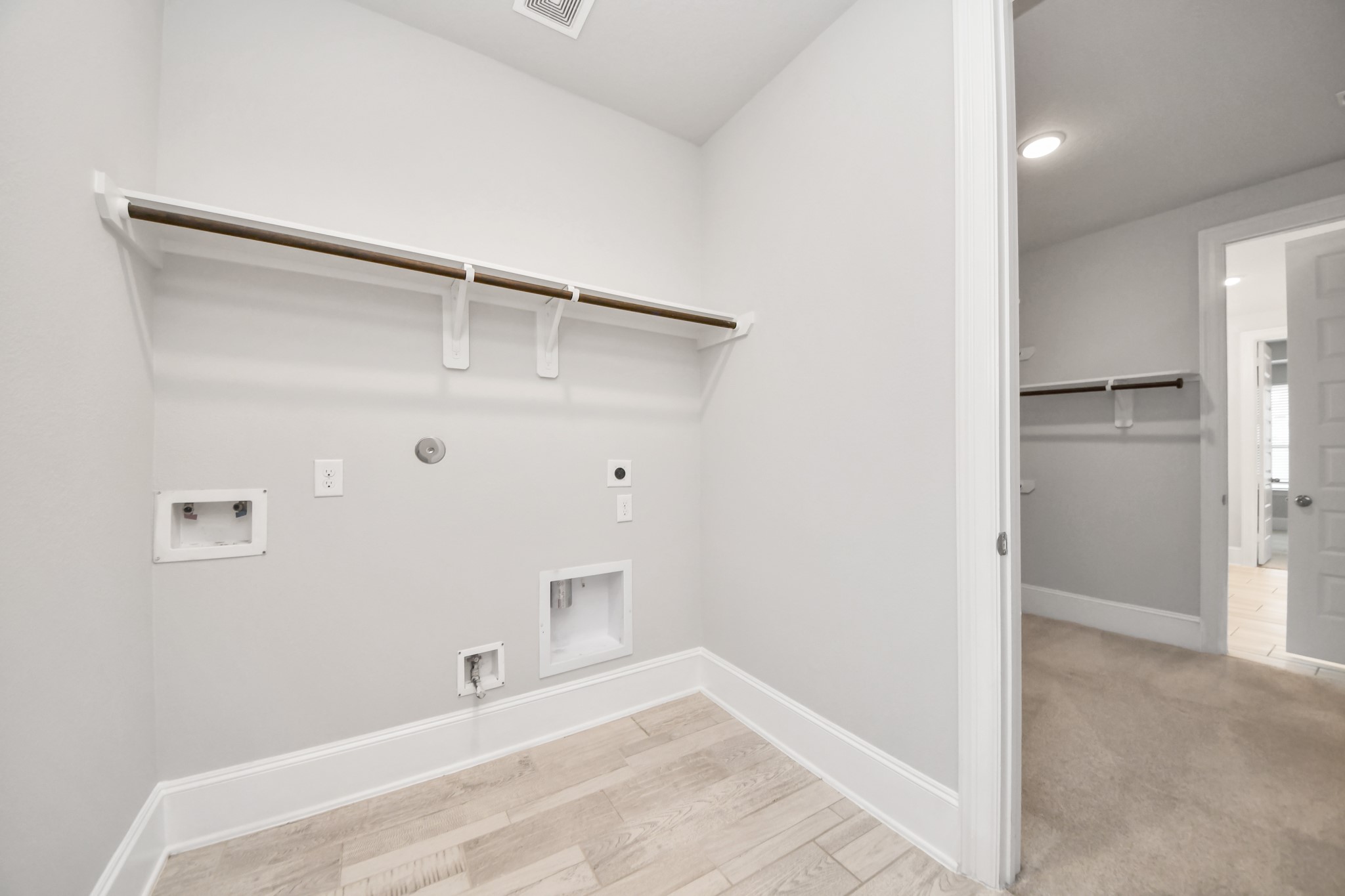 6006 Dovetail Cliff Court Property Photo 21