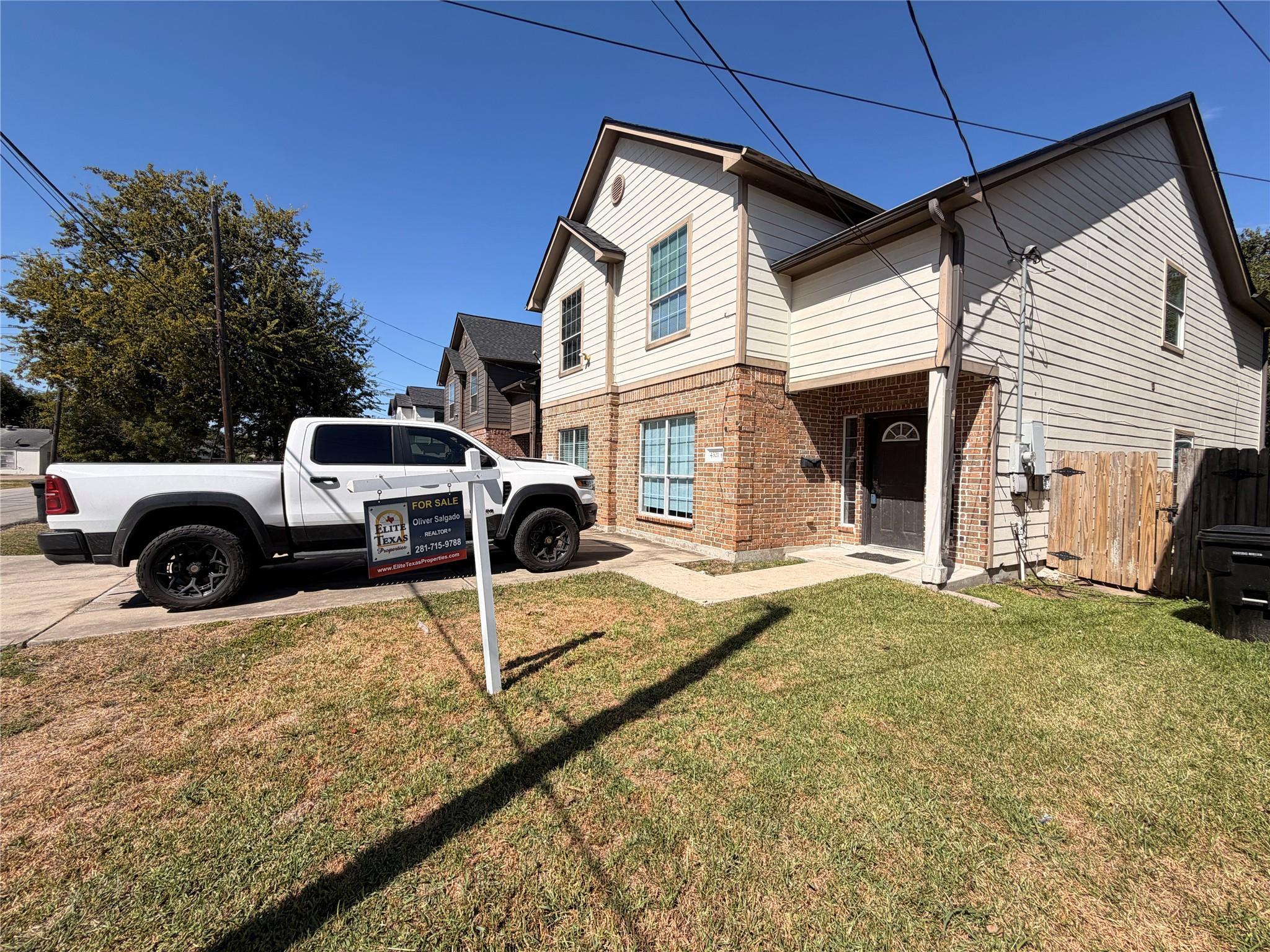 4321 Stassen Street Property Photo 2