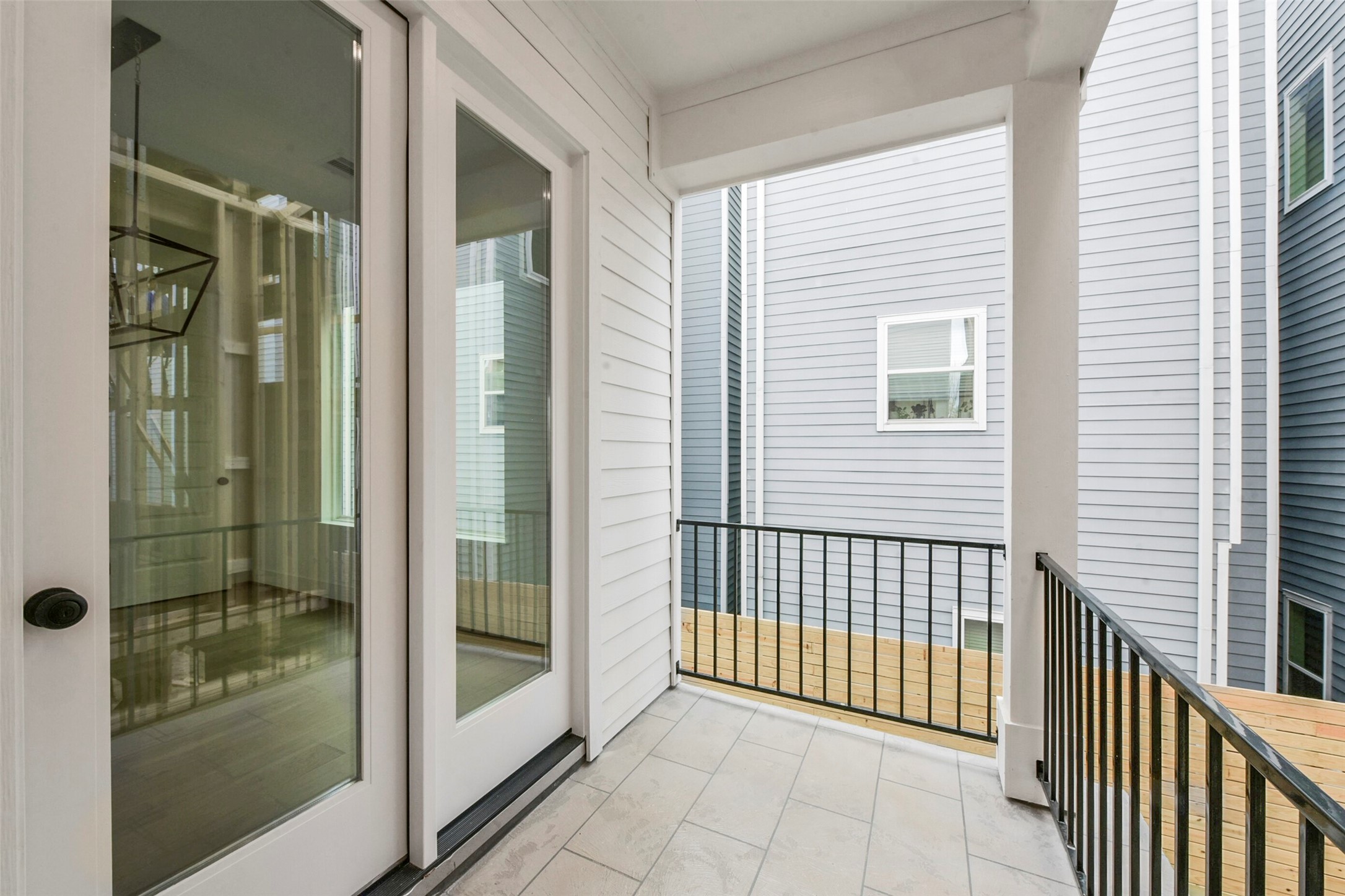 806 Fisher Street F Property Photo 14