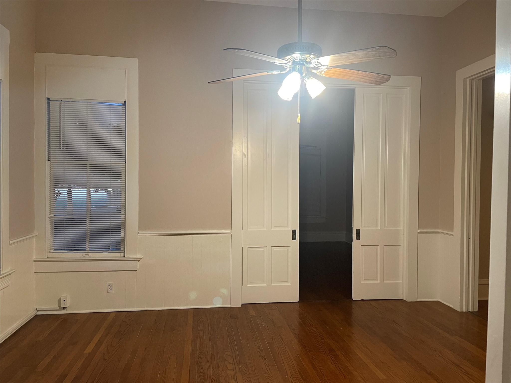 1909 Broadway Street Up Property Photo 3