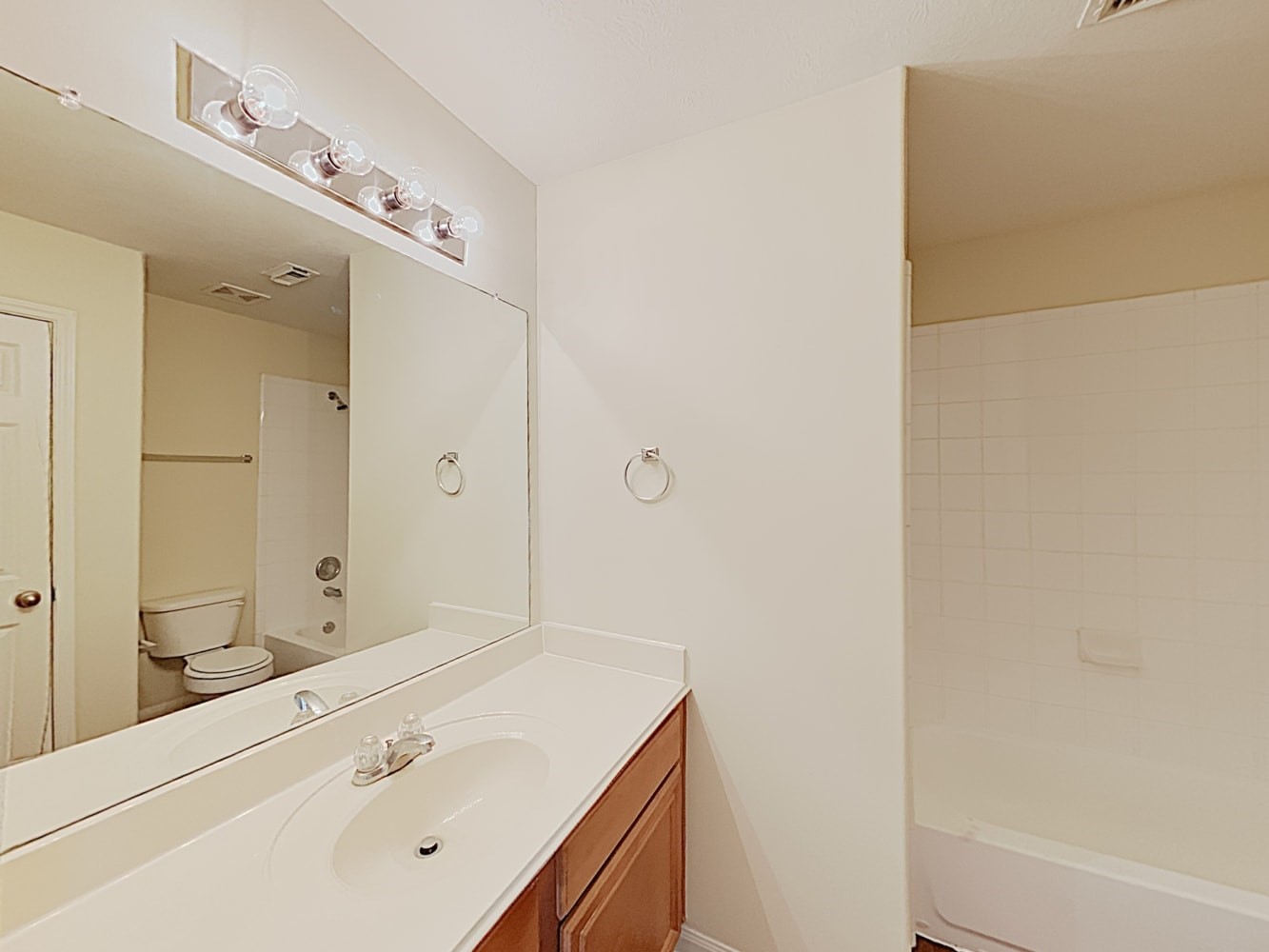 6002 Deep South Drive Property Photo 9