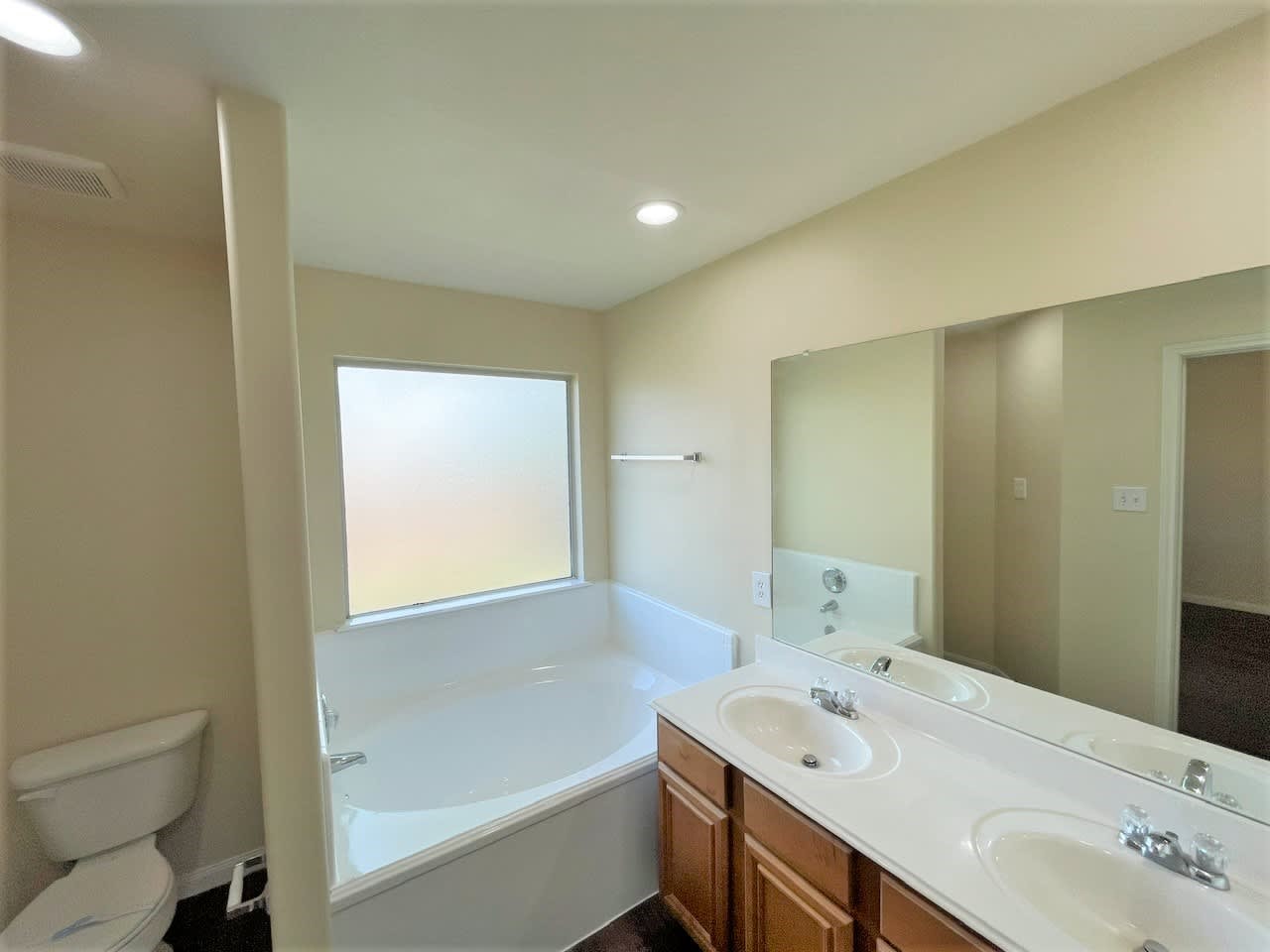 6002 Deep South Drive Property Photo 10