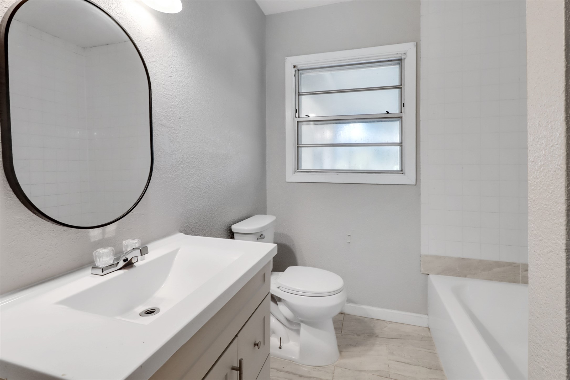 1008 Largo Street Property Photo 11