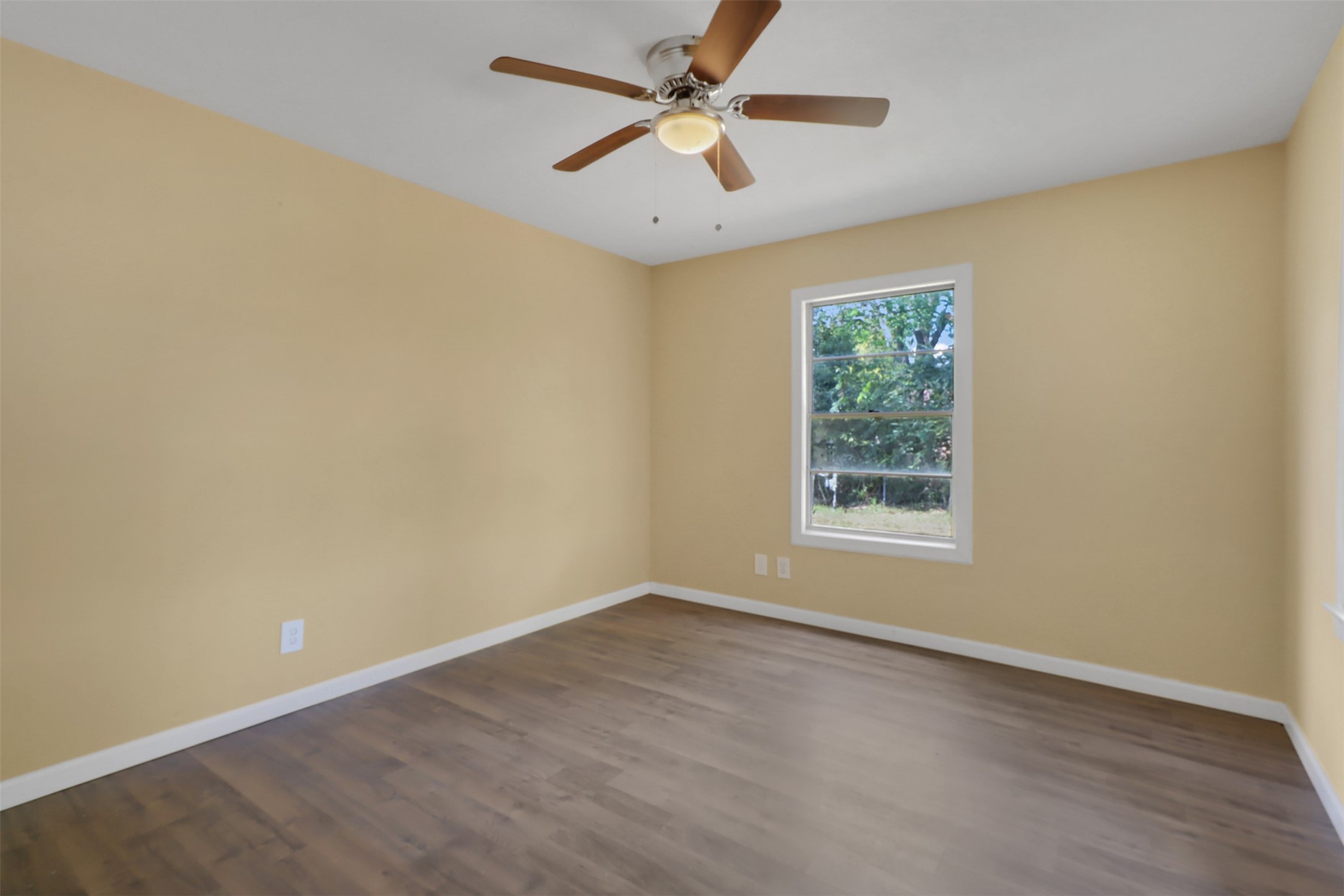 1008 Largo Street Property Photo 14