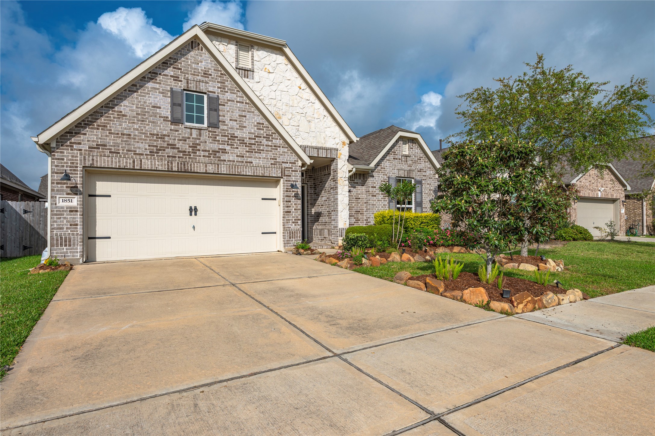 1851 Belle Place Property Photo