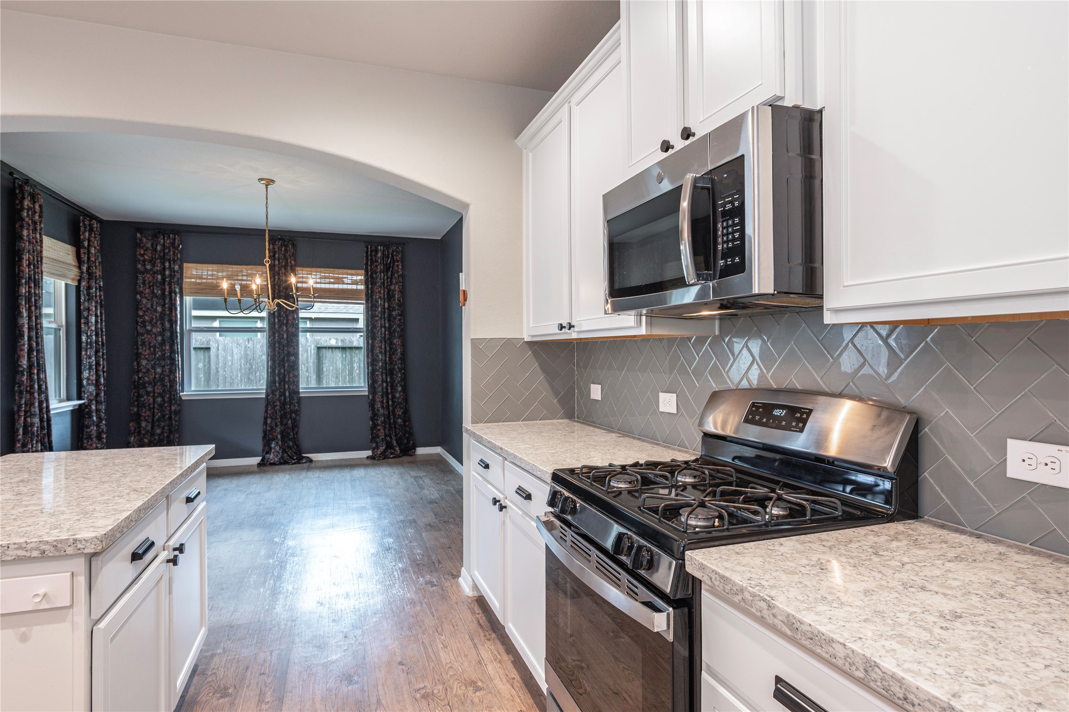 1851 Belle Place Property Photo 12