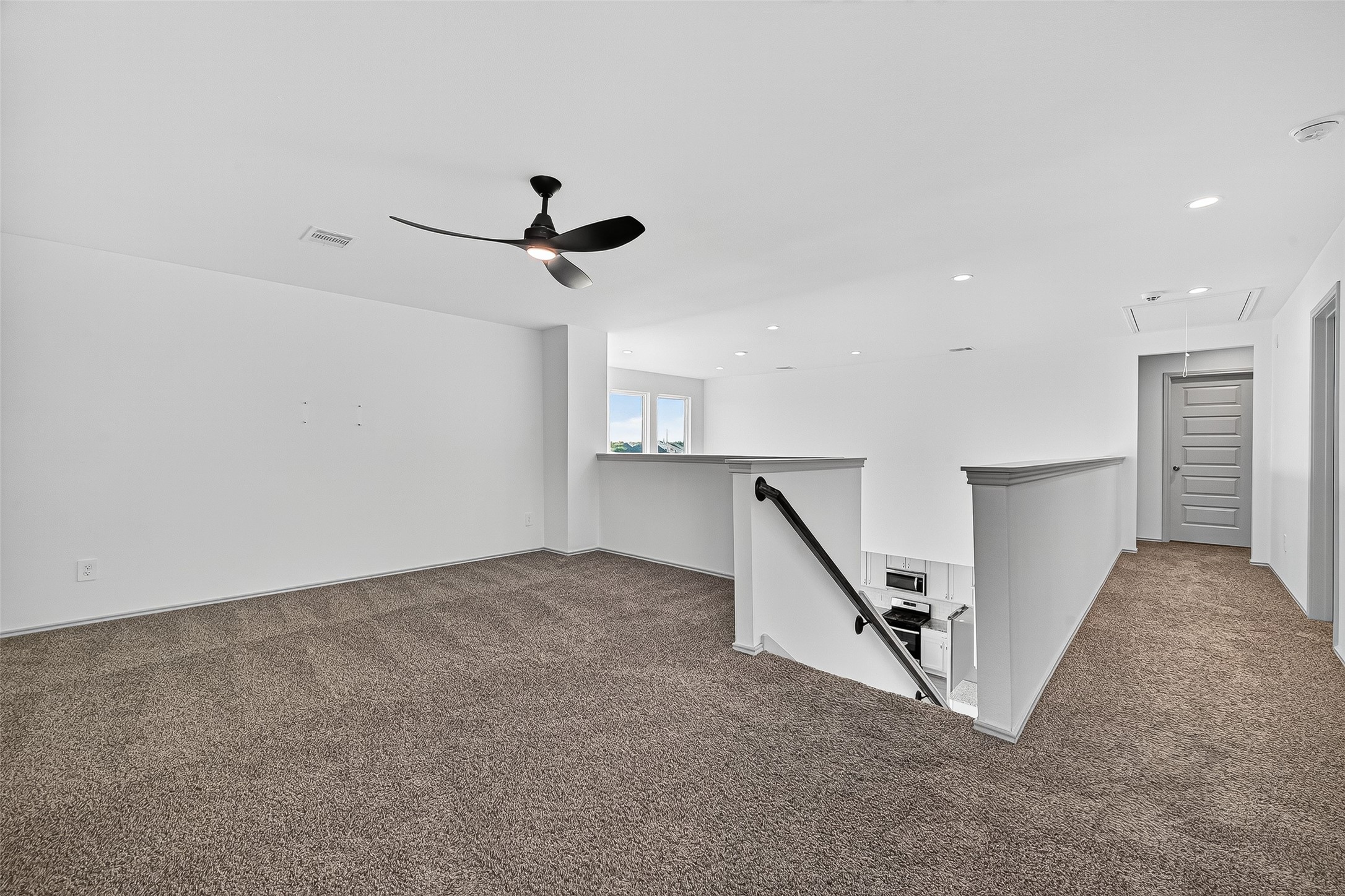 1722 Bryson Heights Drive Property Photo 12