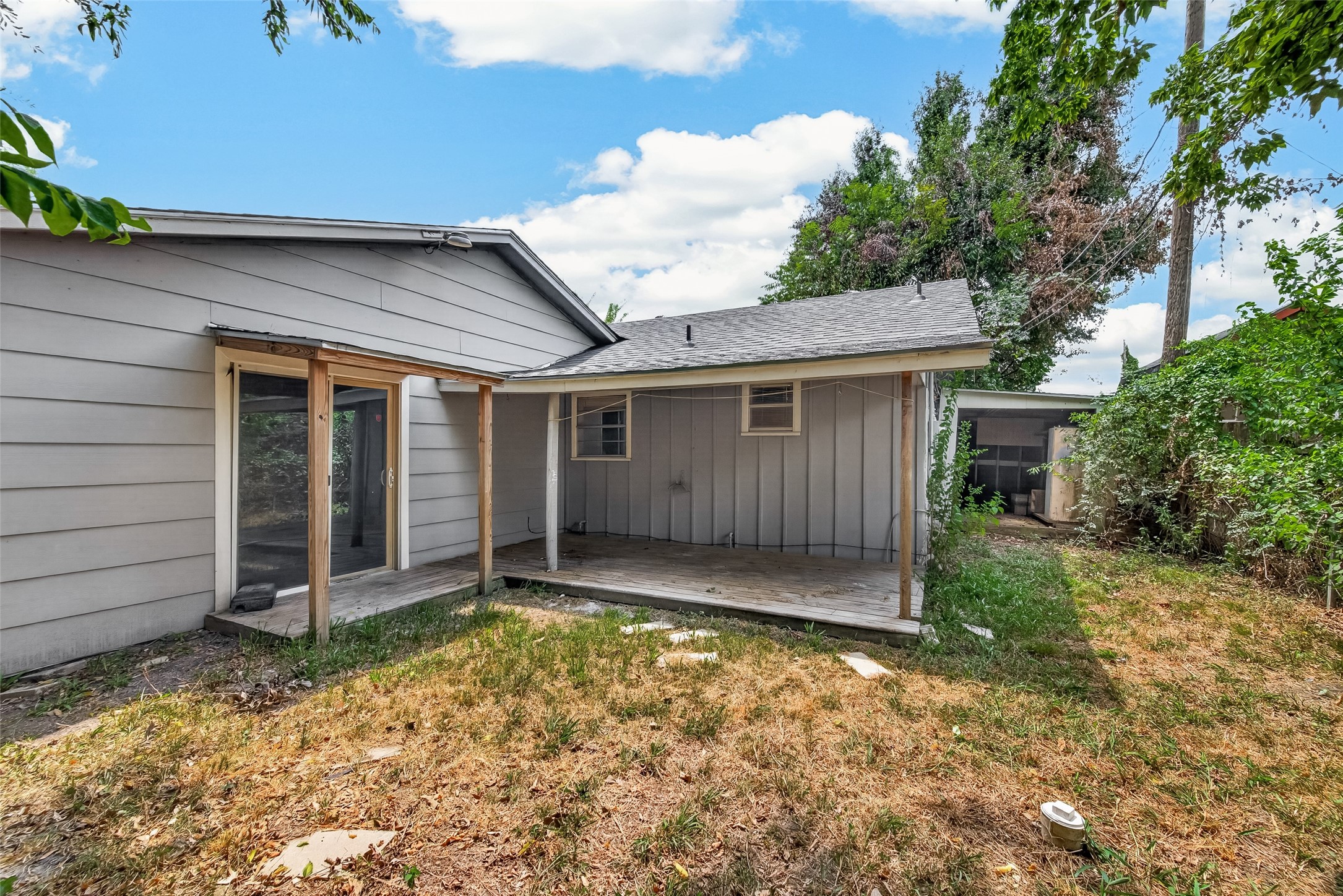 1509 Lawrence Avenue Property Photo 27