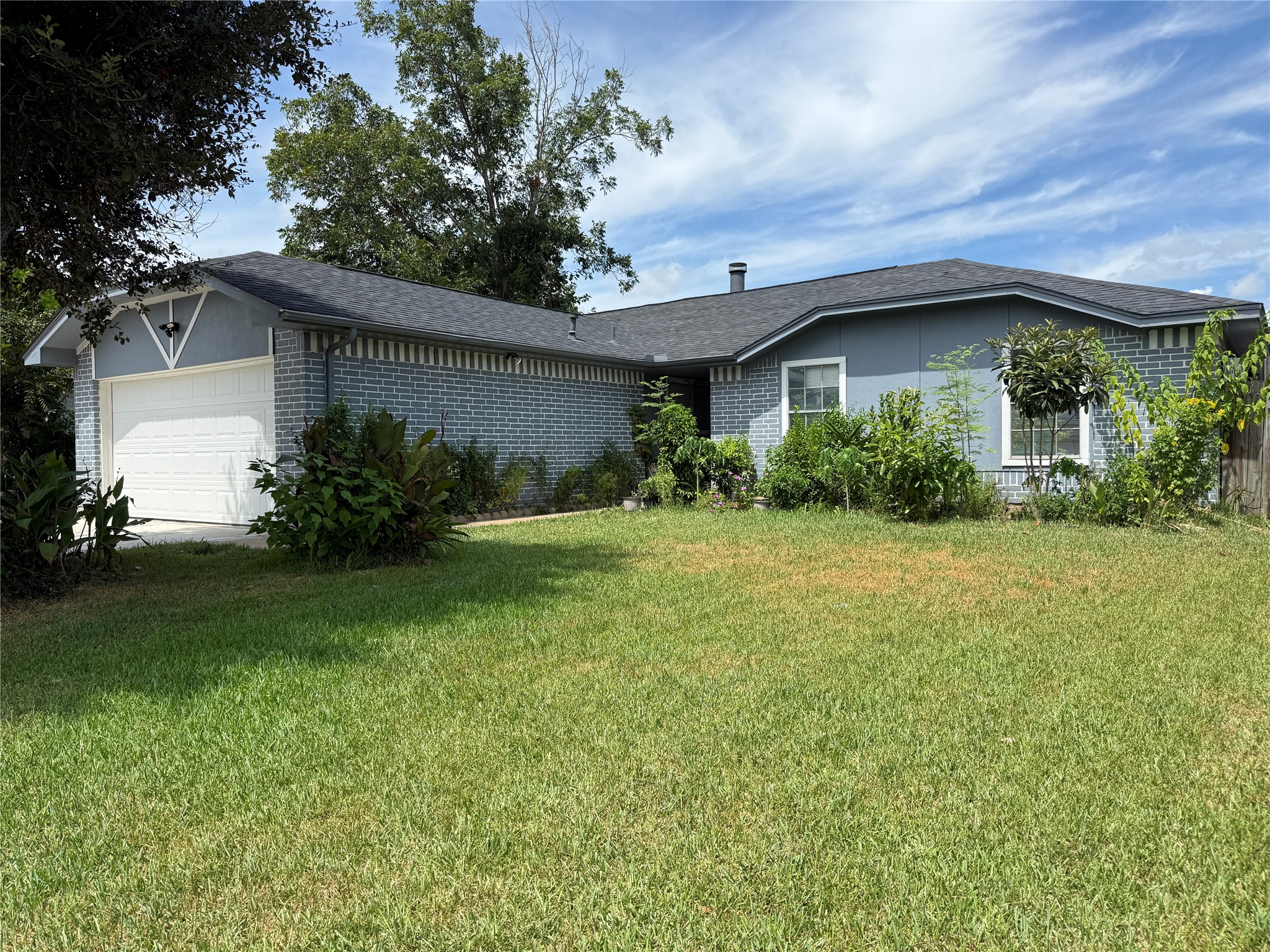 16718 Sinaloa Drive Property Photo 2