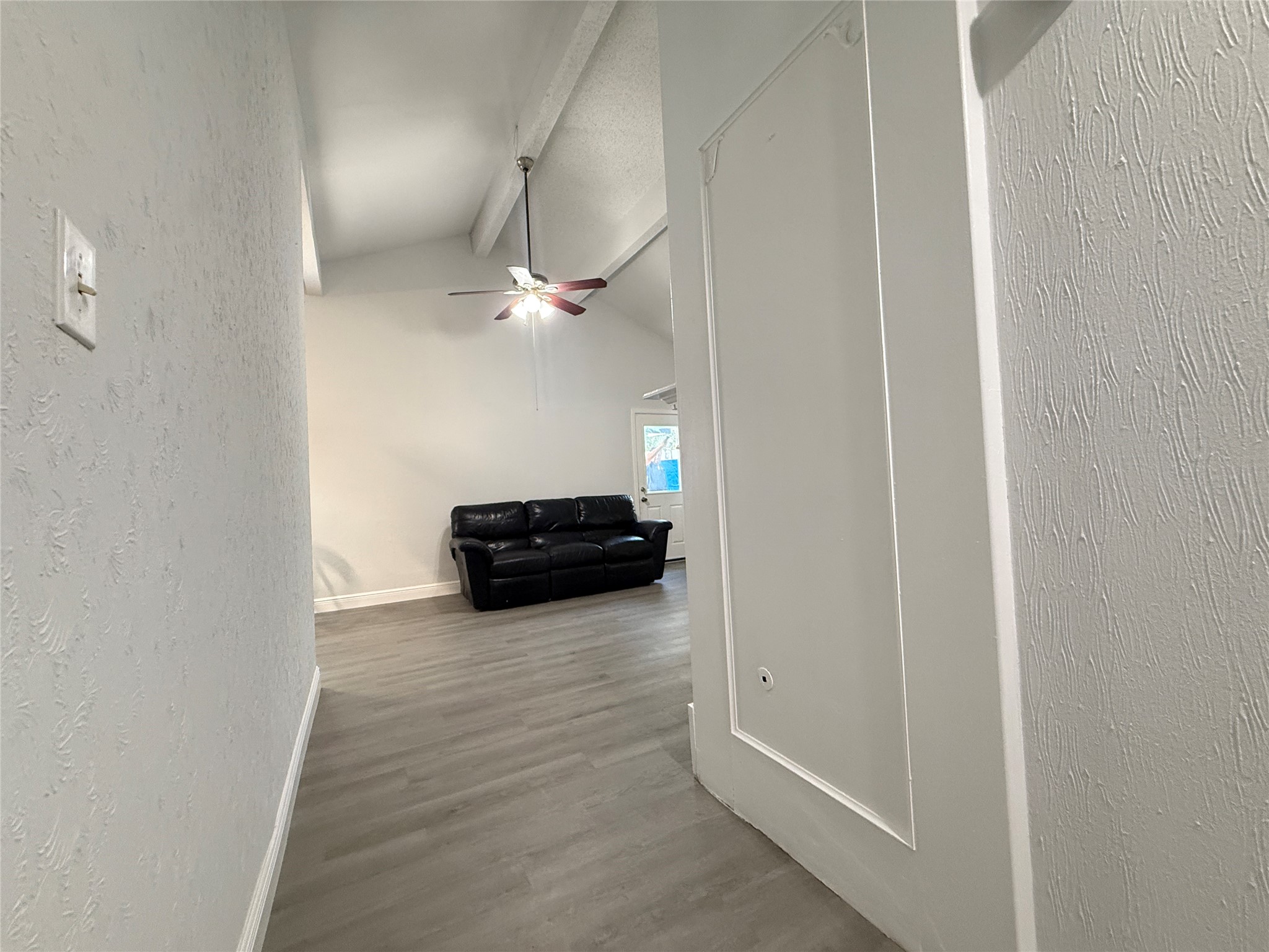 16718 Sinaloa Drive Property Photo 5