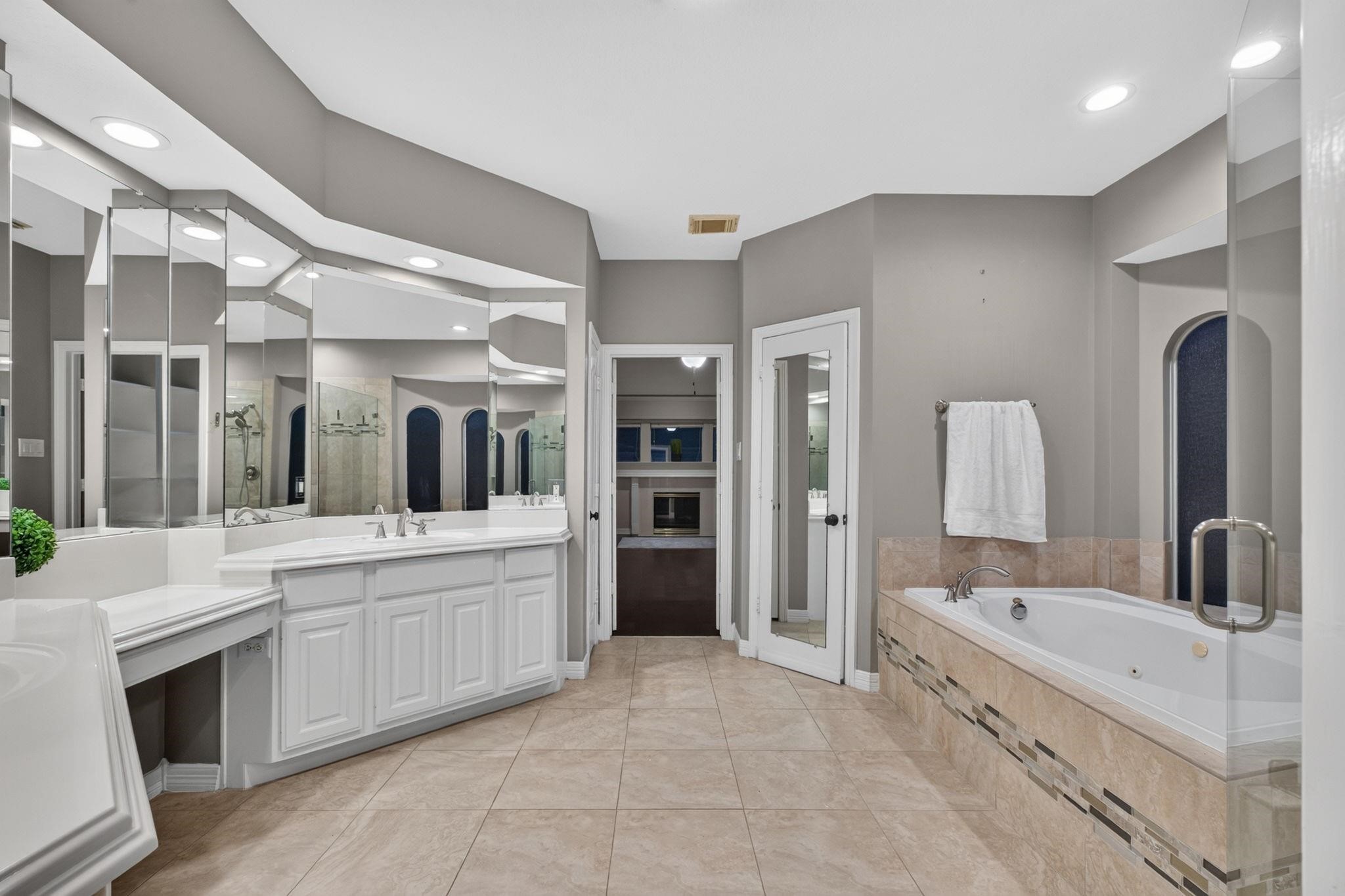 22514 Bridgehaven Drive Property Photo 28