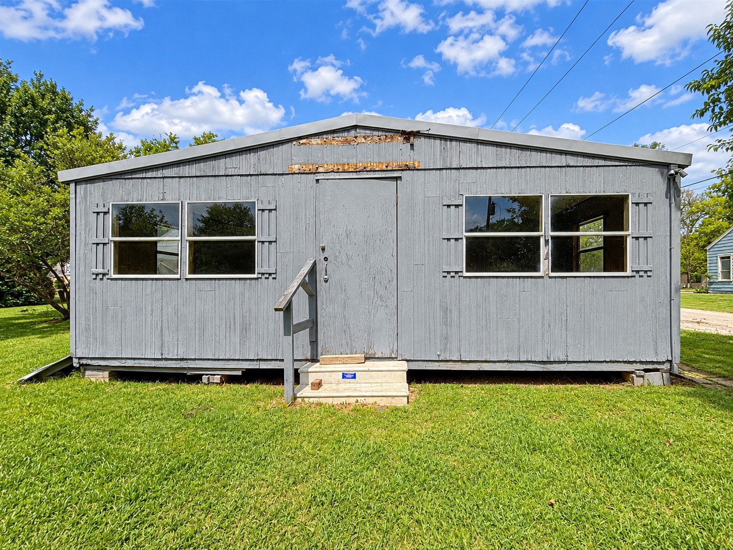 716 Olive Street Property Photo 13