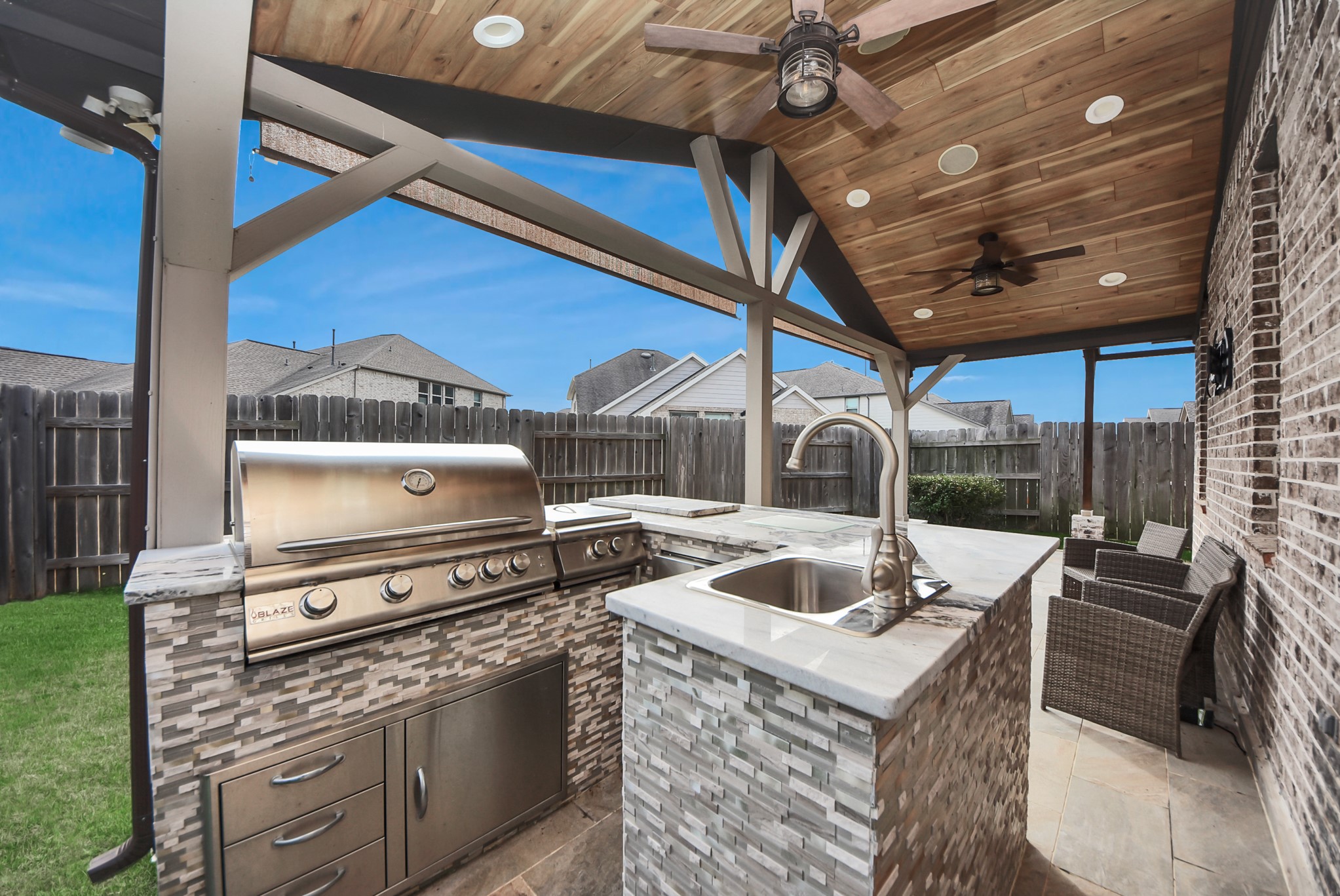 6110 Dovetail Cliff Court Property Photo 21