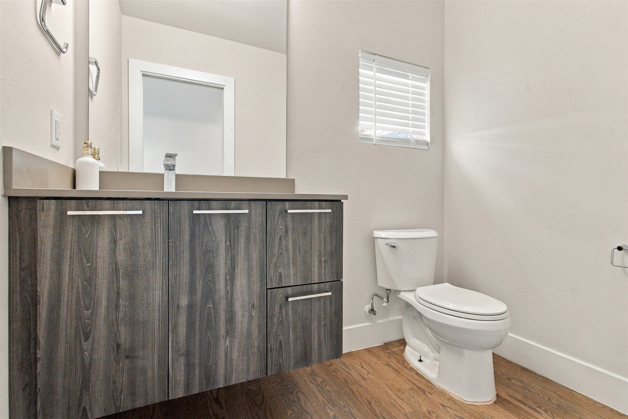 2126 Dennis Street Street Property Photo 13