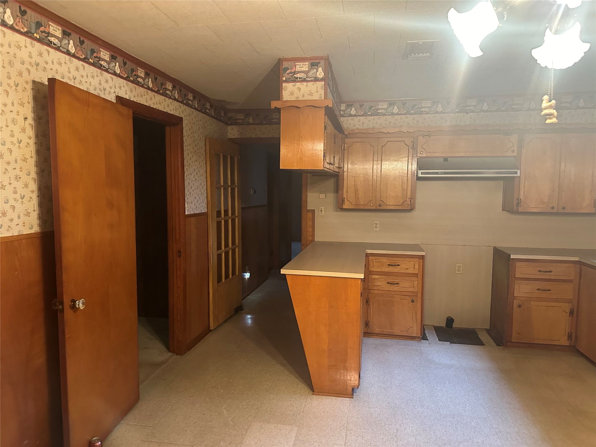 297 6th Street E Property Photo 6