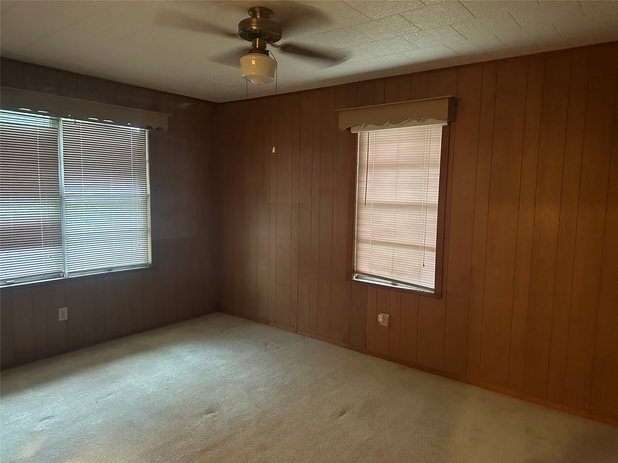 297 6th Street E Property Photo 13