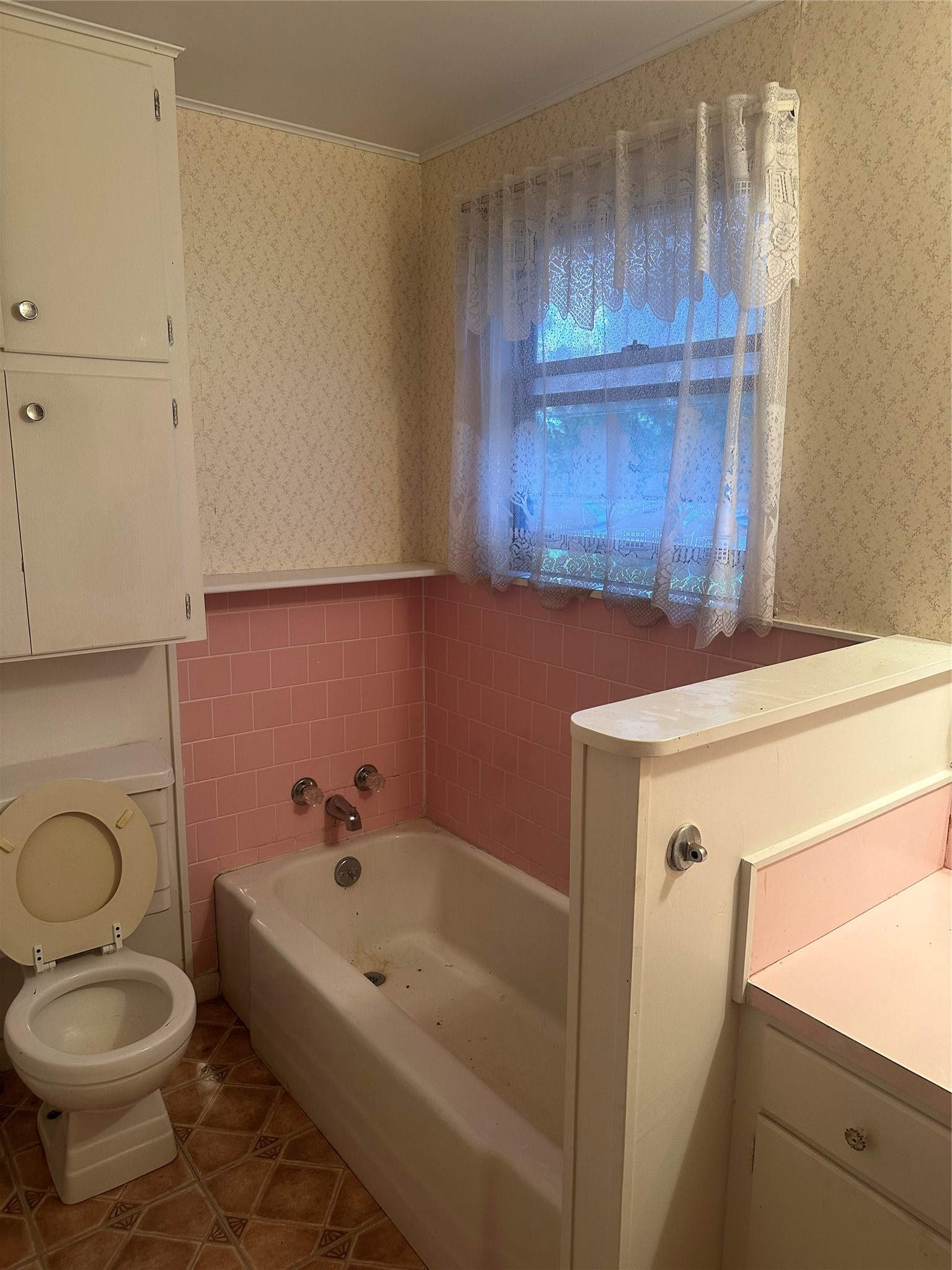 297 6th Street E Property Photo 18