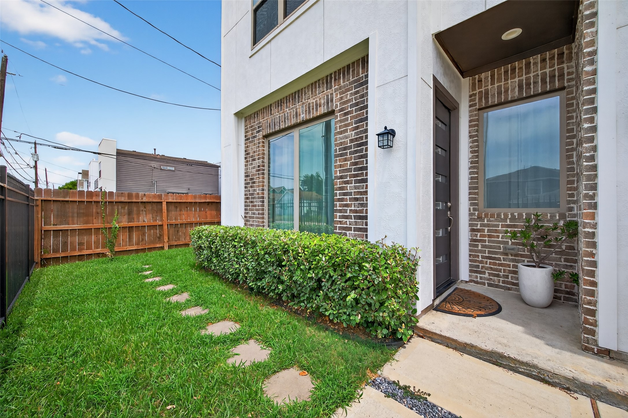 1712 Schweikhardt Street Property Photo 4